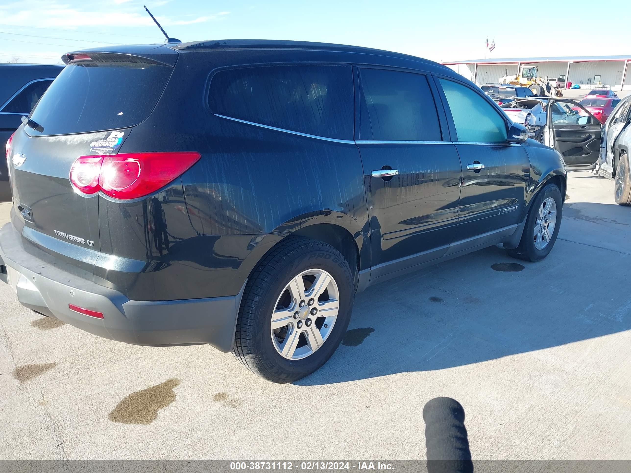 Photo 3 VIN: 1GNER23D89S121101 - CHEVROLET TRAVERSE 