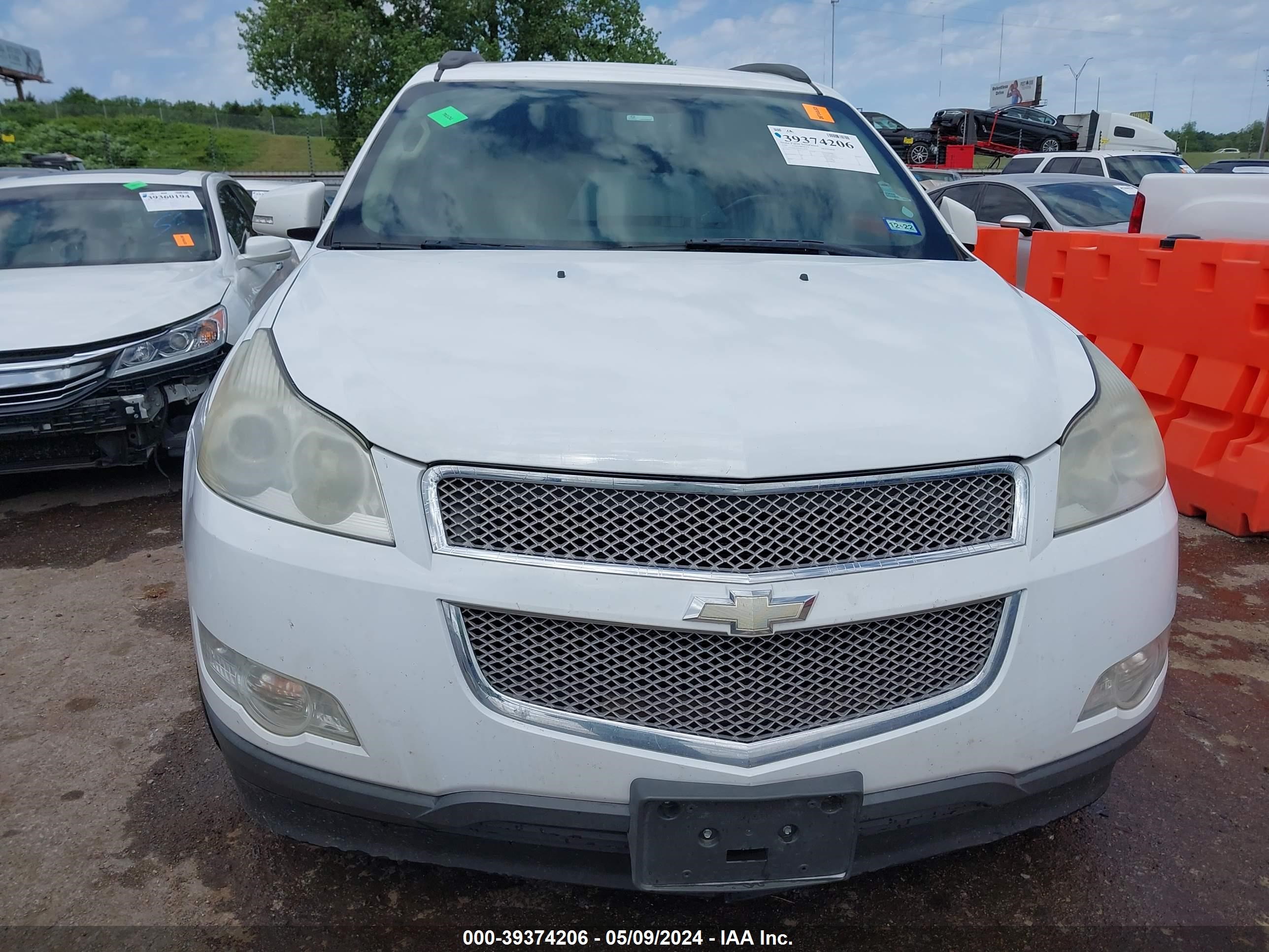 Photo 12 VIN: 1GNER33D39S114420 - CHEVROLET TRAVERSE 