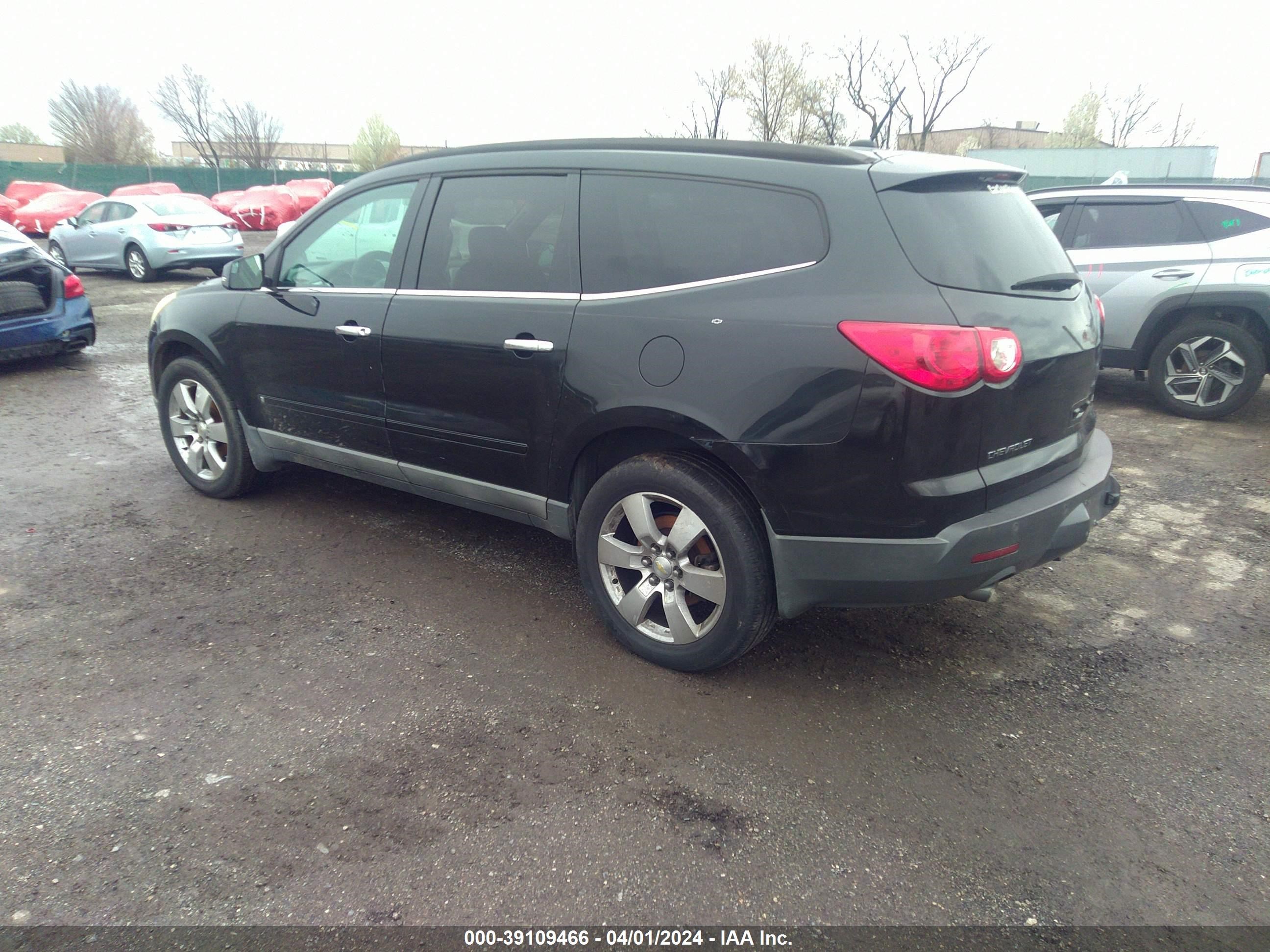 Photo 2 VIN: 1GNER33D89S160728 - CHEVROLET TRAVERSE 