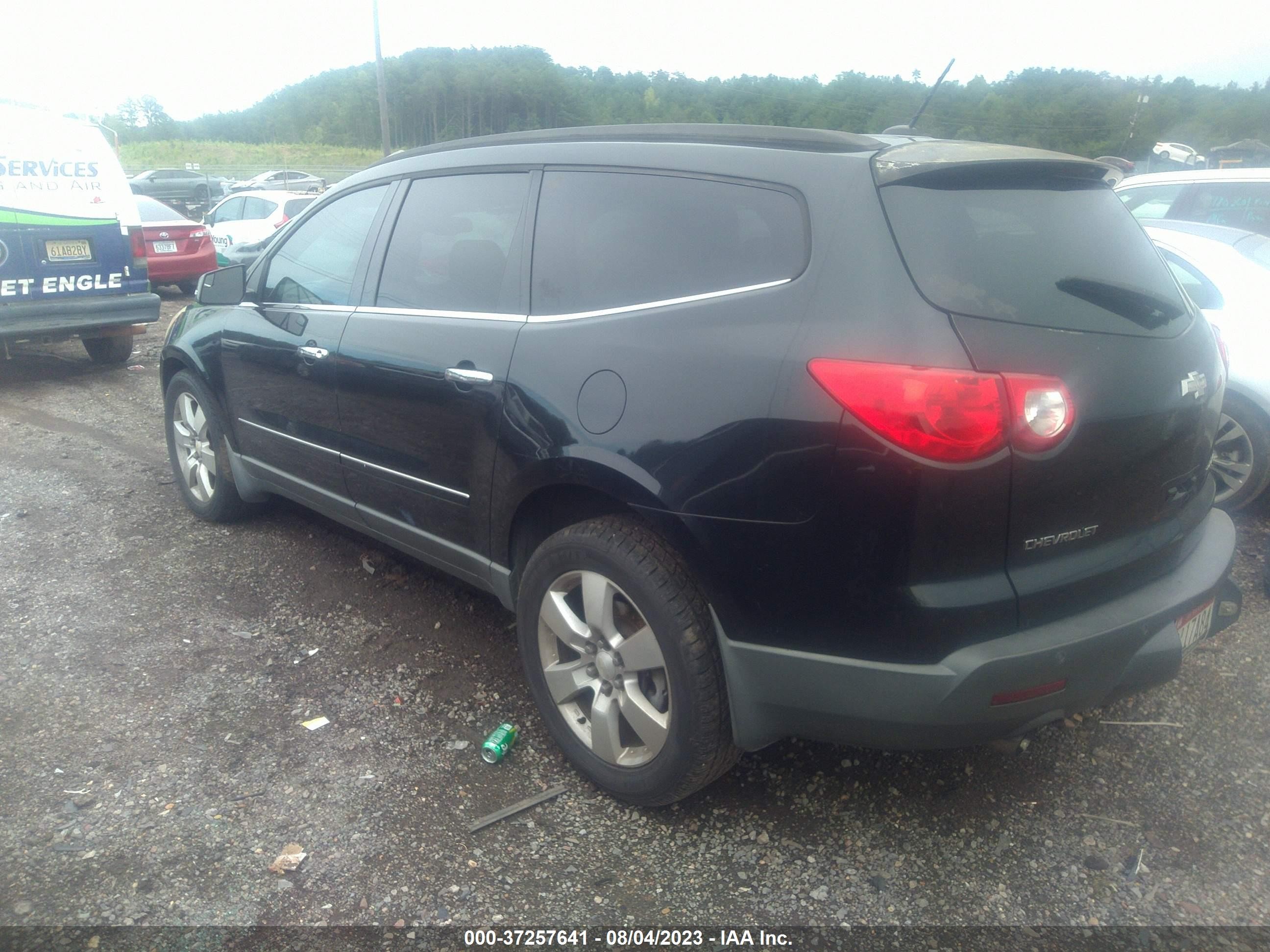 Photo 2 VIN: 1GNER33DX9S123146 - CHEVROLET TRAVERSE 