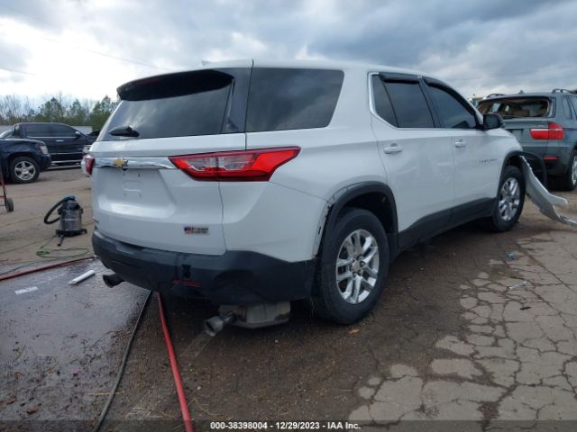 Photo 3 VIN: 1GNERFKW0JJ153917 - CHEVROLET TRAVERSE 