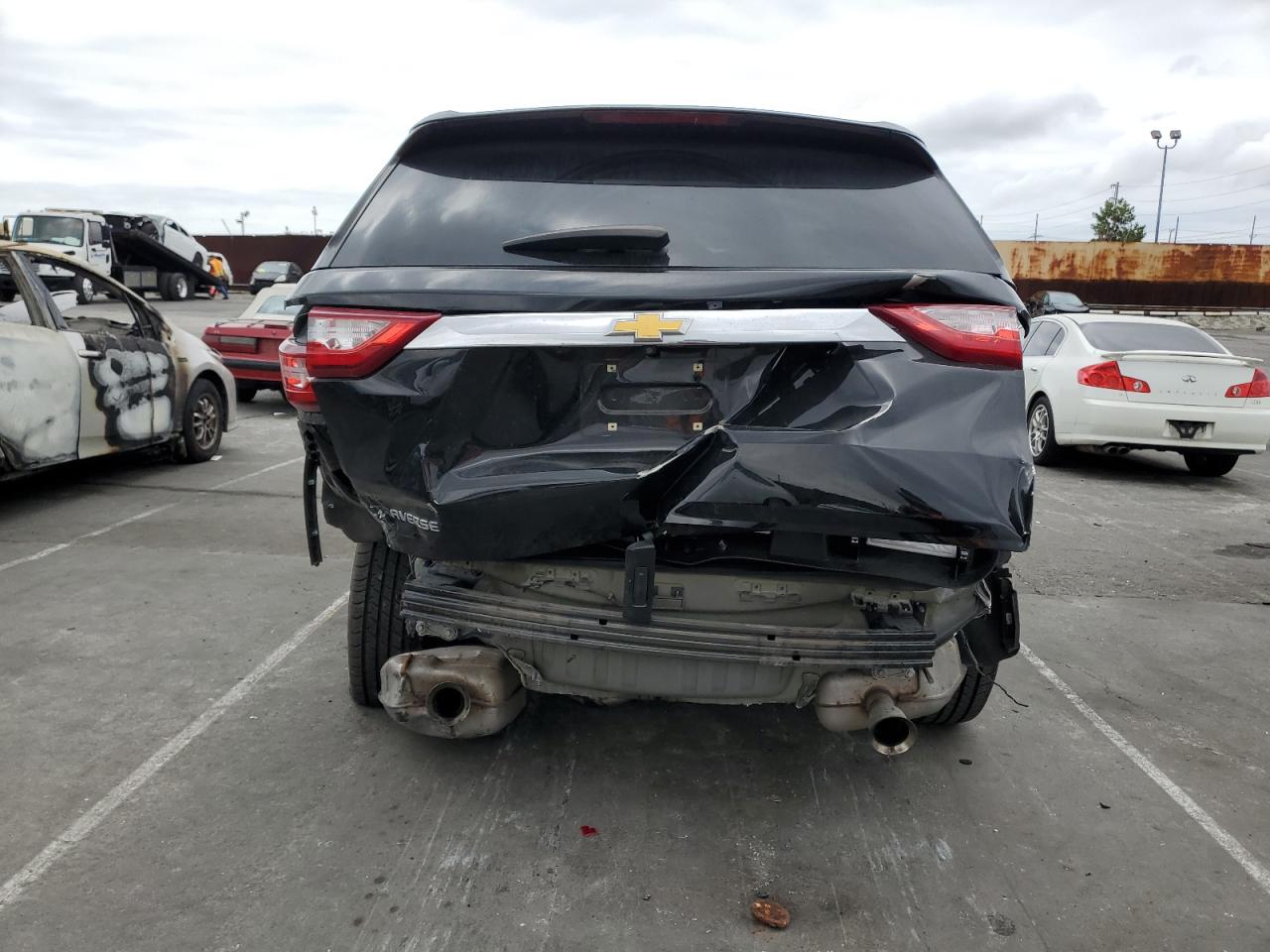 Photo 5 VIN: 1GNERFKW0KJ114990 - CHEVROLET TRAVERSE 