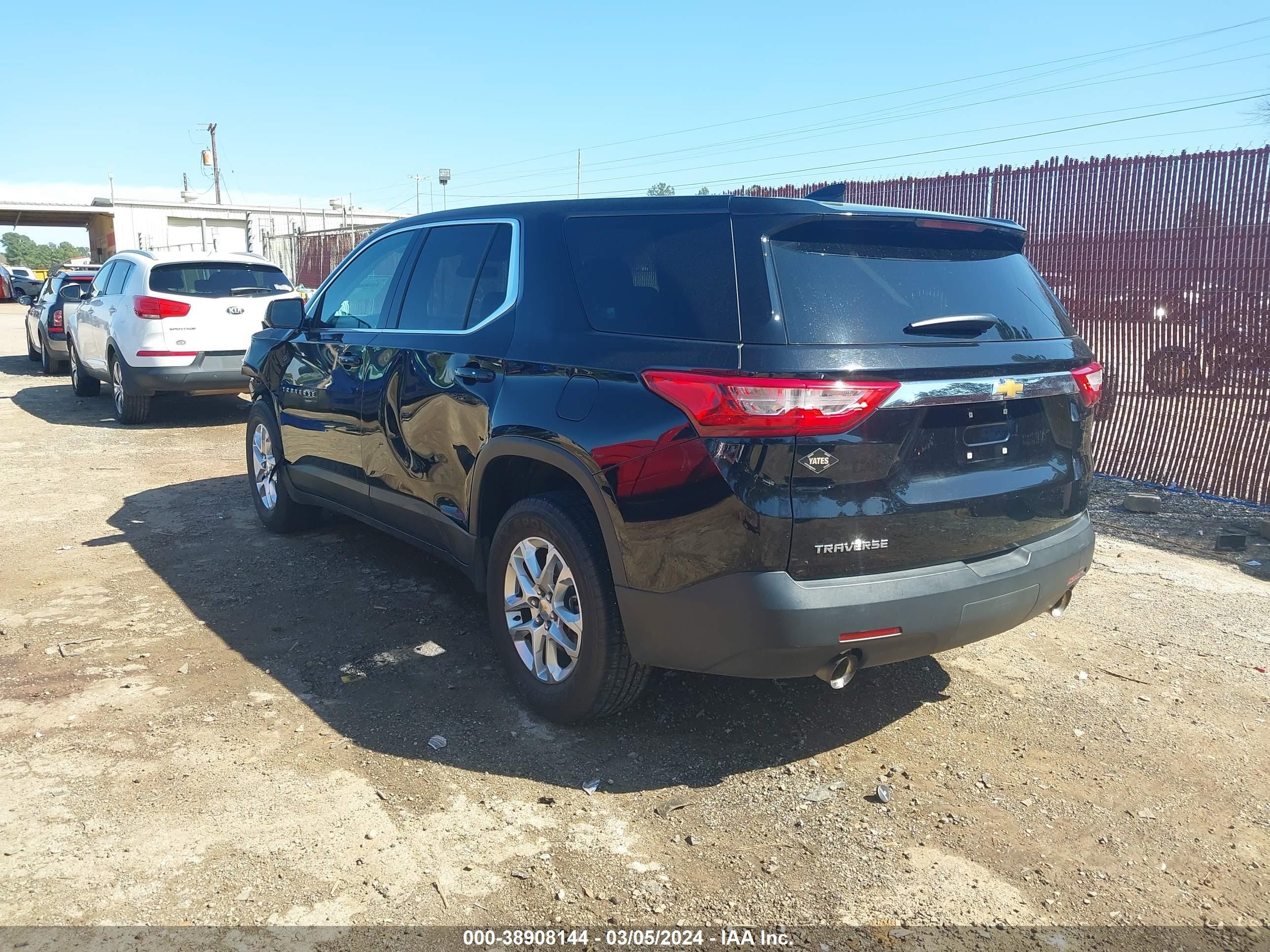 Photo 2 VIN: 1GNERFKW0KJ165566 - CHEVROLET TRAVERSE 