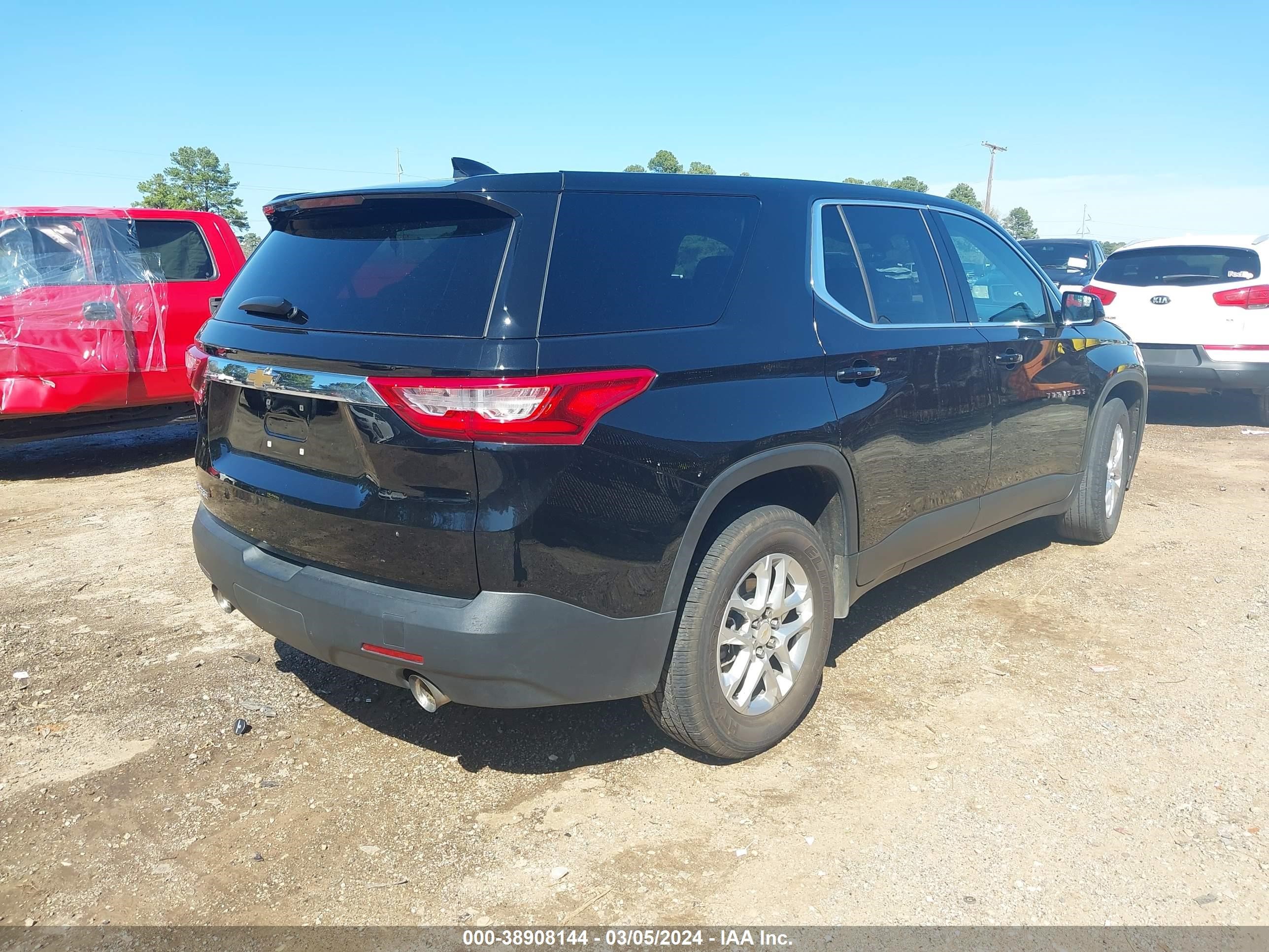 Photo 3 VIN: 1GNERFKW0KJ165566 - CHEVROLET TRAVERSE 