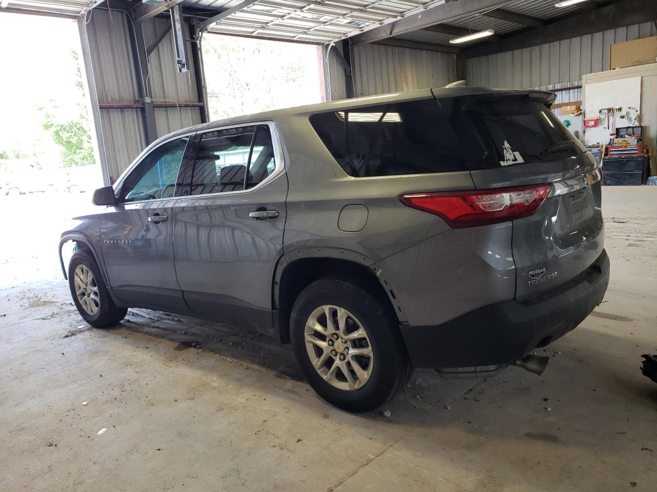 Photo 1 VIN: 1GNERFKW0KJ175806 - CHEVROLET TRAVERSE 