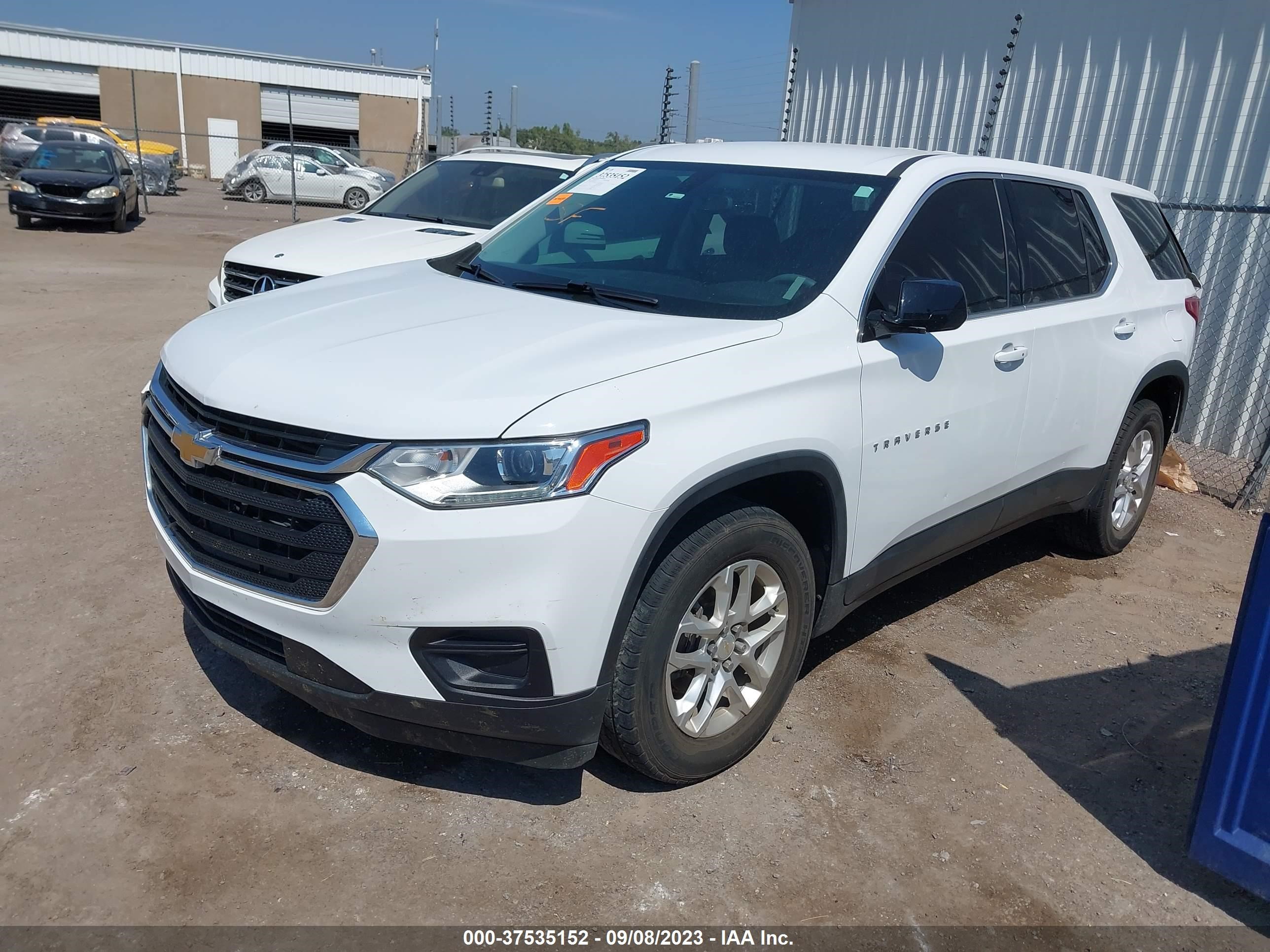 Photo 1 VIN: 1GNERFKW1KJ118773 - CHEVROLET TRAVERSE 