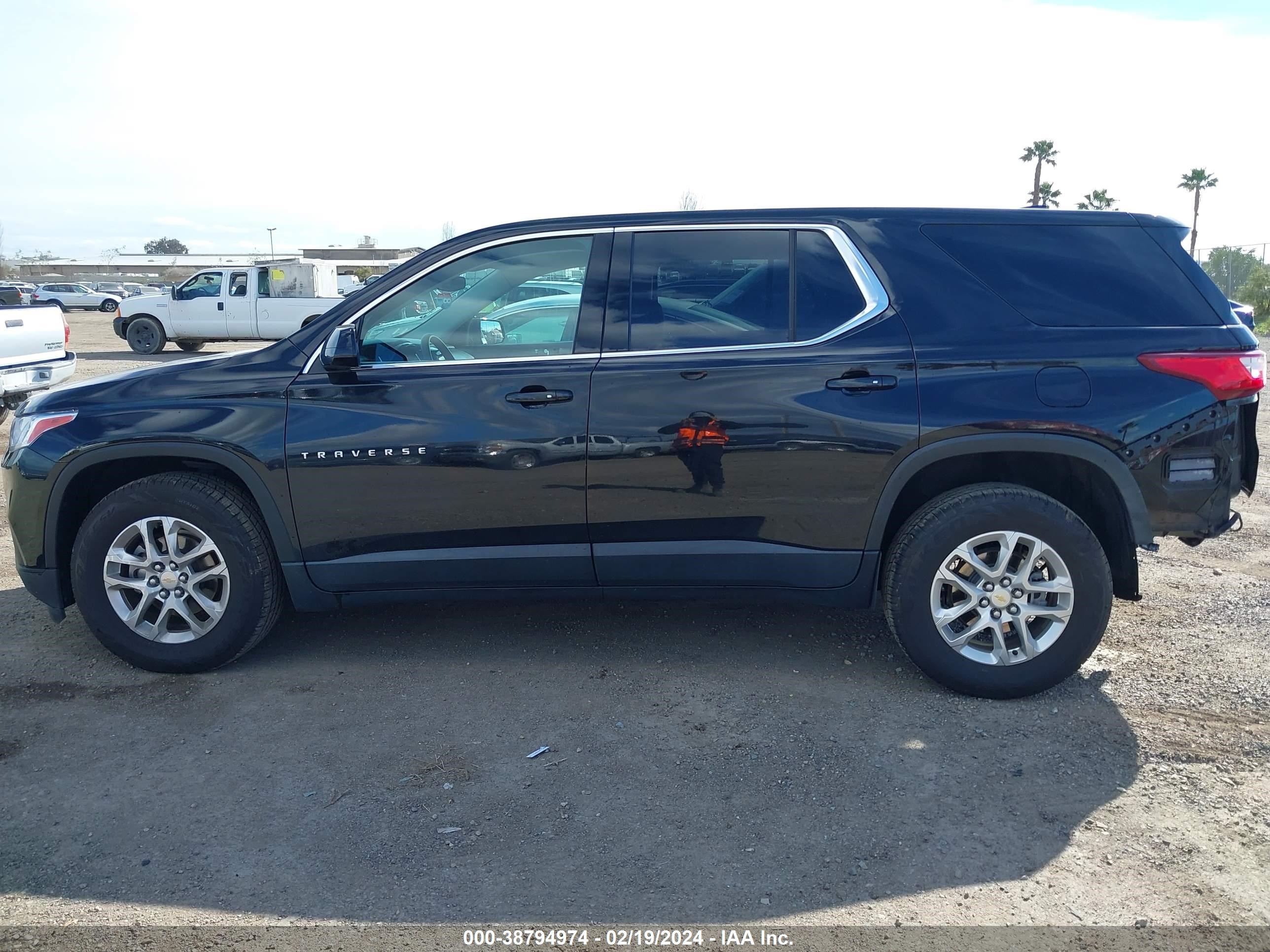 Photo 13 VIN: 1GNERFKW2LJ272491 - CHEVROLET TRAVERSE 