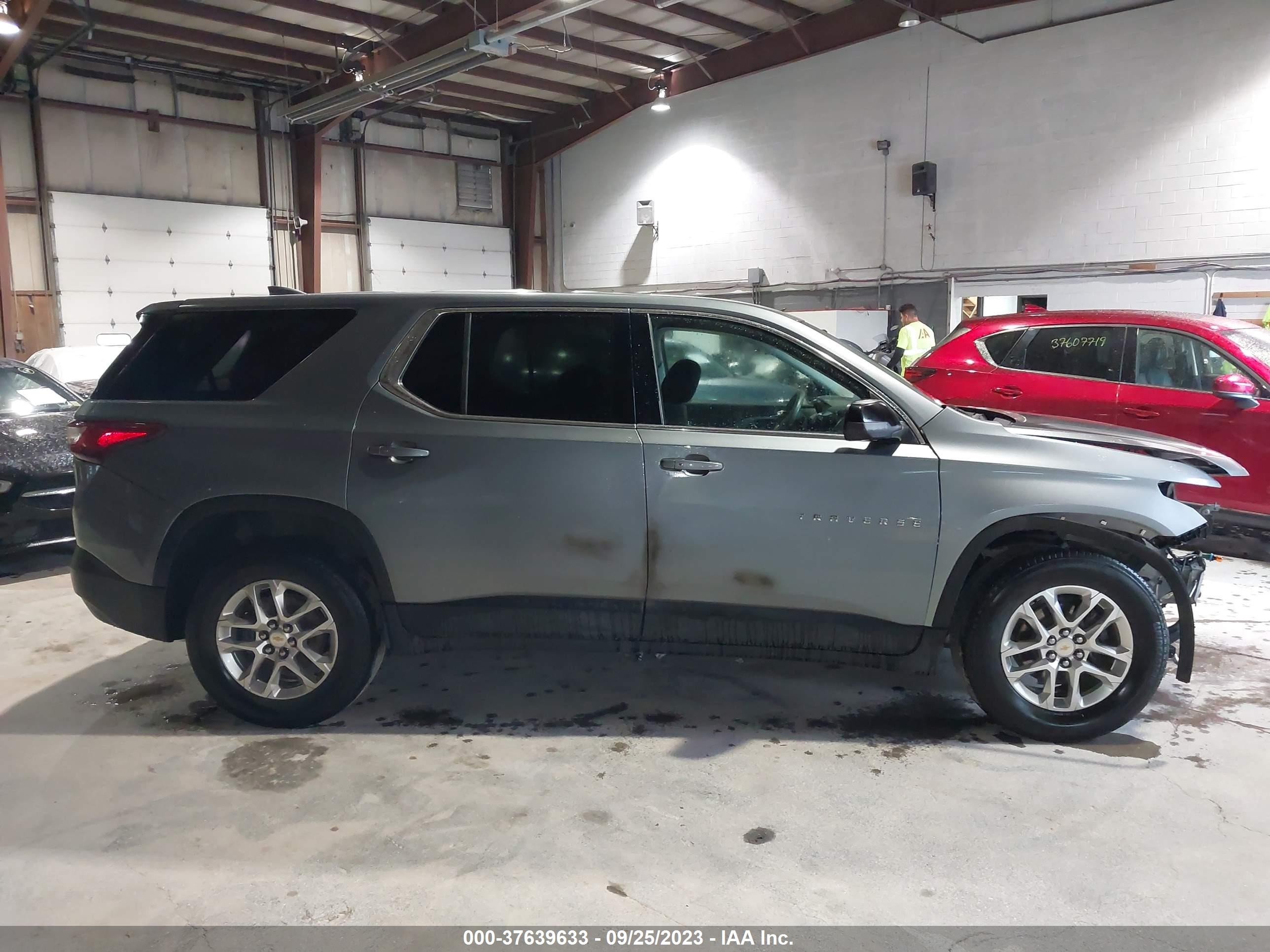 Photo 12 VIN: 1GNERFKW3MJ117661 - CHEVROLET TRAVERSE 