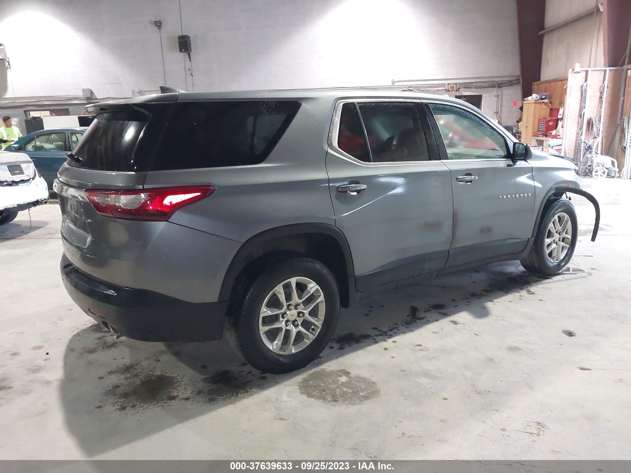 Photo 3 VIN: 1GNERFKW3MJ117661 - CHEVROLET TRAVERSE 