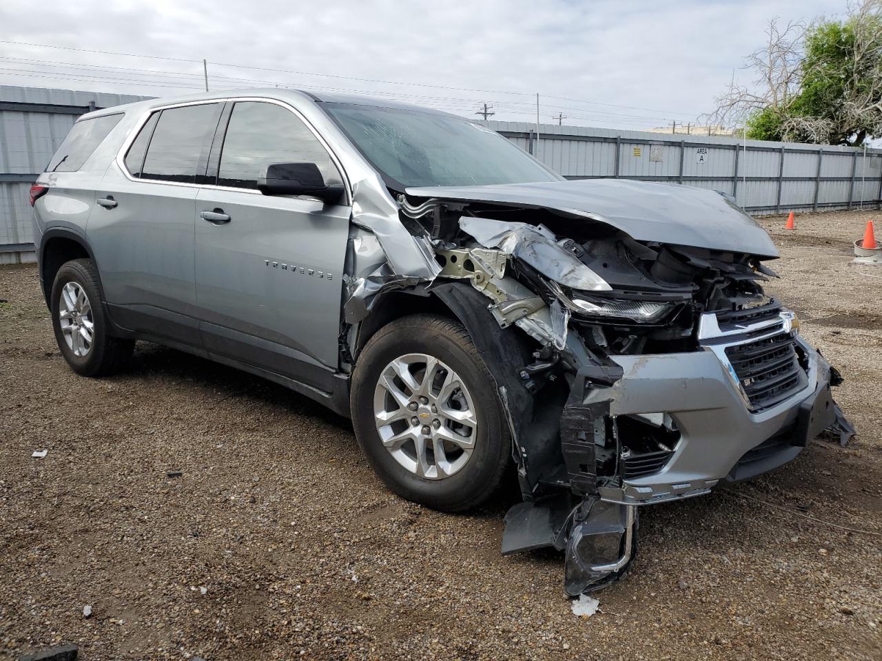 Photo 3 VIN: 1GNERFKW3PJ284297 - CHEVROLET TRAVERSE 