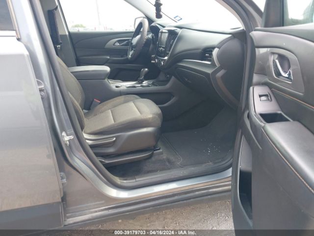 Photo 4 VIN: 1GNERFKW4KJ127466 - CHEVROLET TRAVERSE 