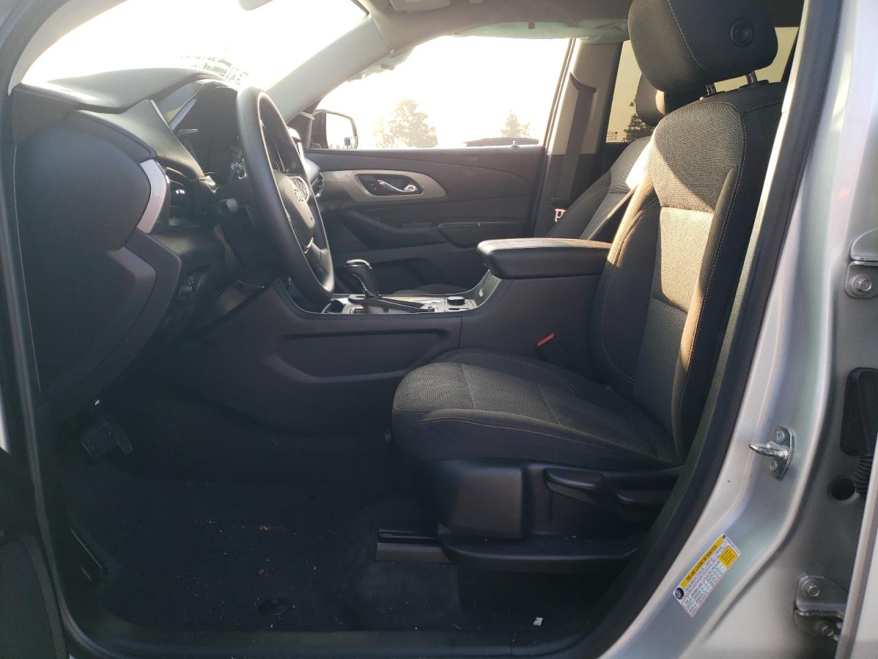 Photo 6 VIN: 1GNERFKW5KJ121109 - CHEVROLET TRAVERSE 