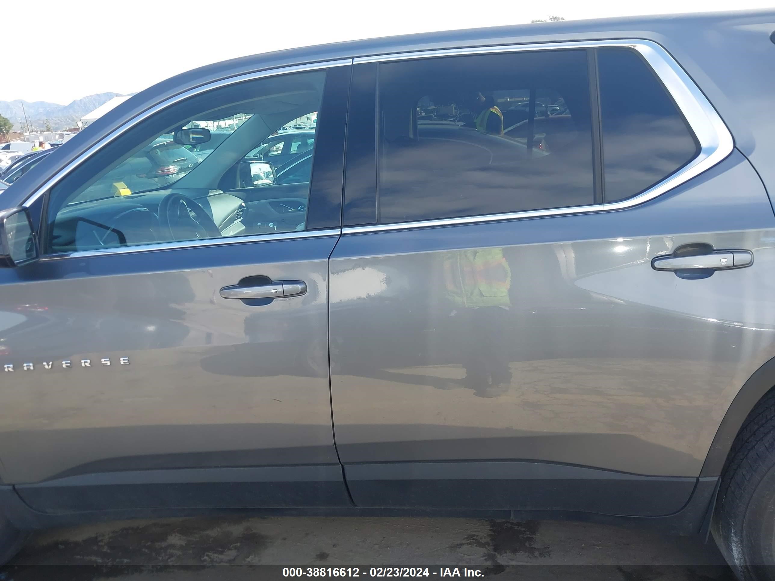 Photo 13 VIN: 1GNERFKW6LJ223438 - CHEVROLET TRAVERSE 