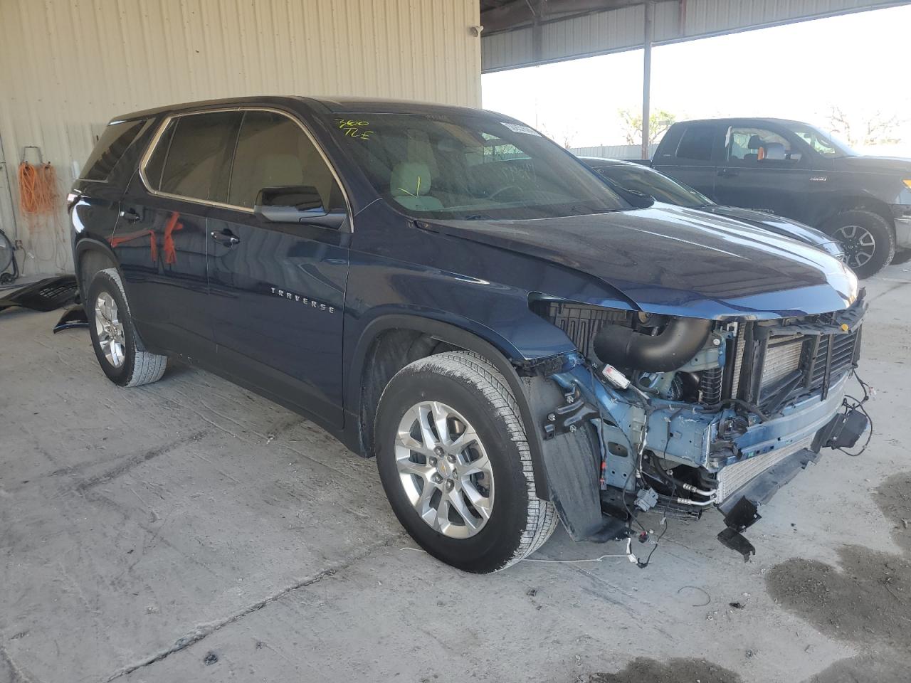 Photo 3 VIN: 1GNERFKW6PJ275044 - CHEVROLET TRAVERSE 