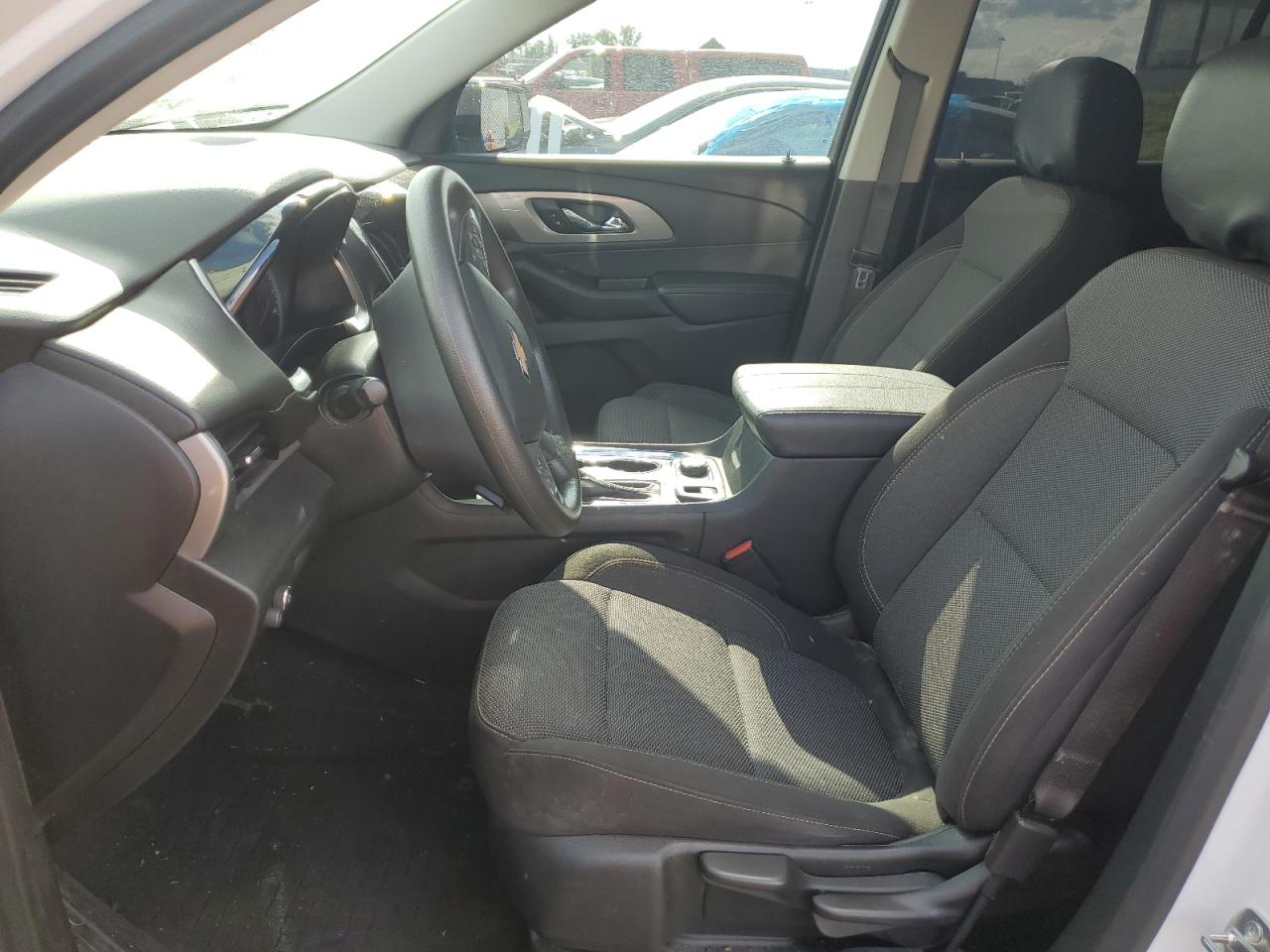 Photo 6 VIN: 1GNERFKW7LJ261406 - CHEVROLET TRAVERSE 