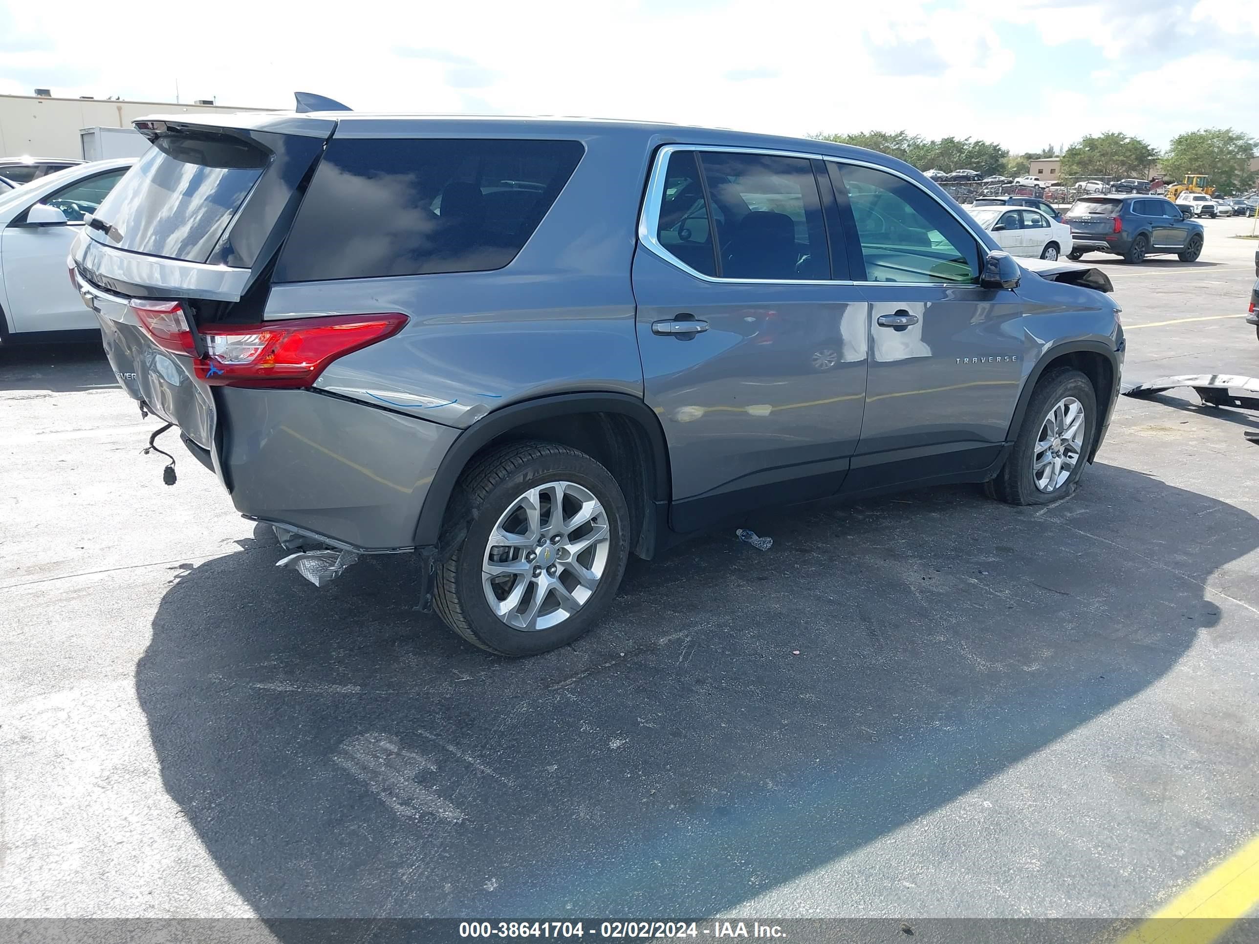 Photo 3 VIN: 1GNERFKW9LJ275291 - CHEVROLET TRAVERSE 