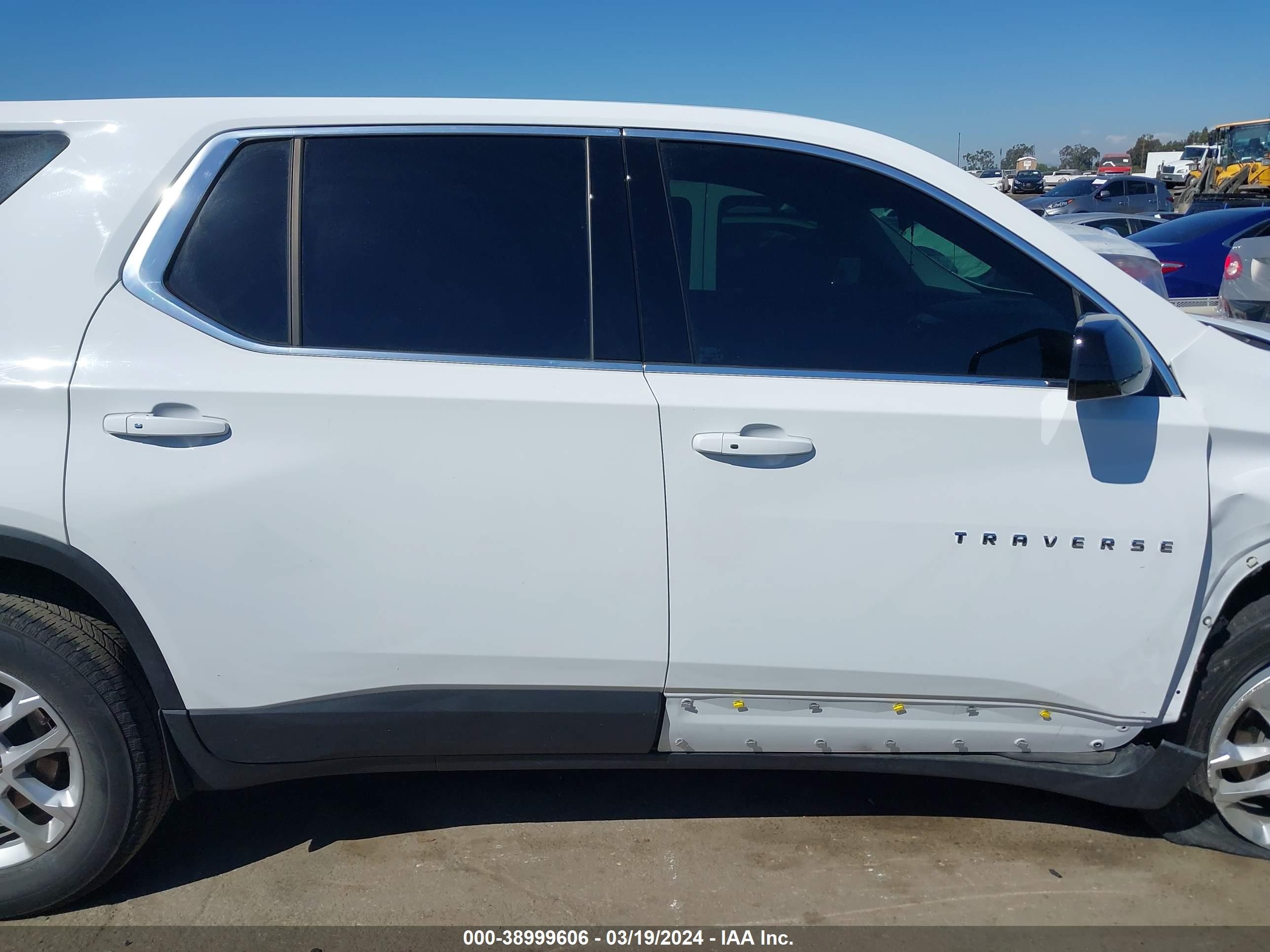 Photo 12 VIN: 1GNERFKW9LJ307706 - CHEVROLET TRAVERSE 