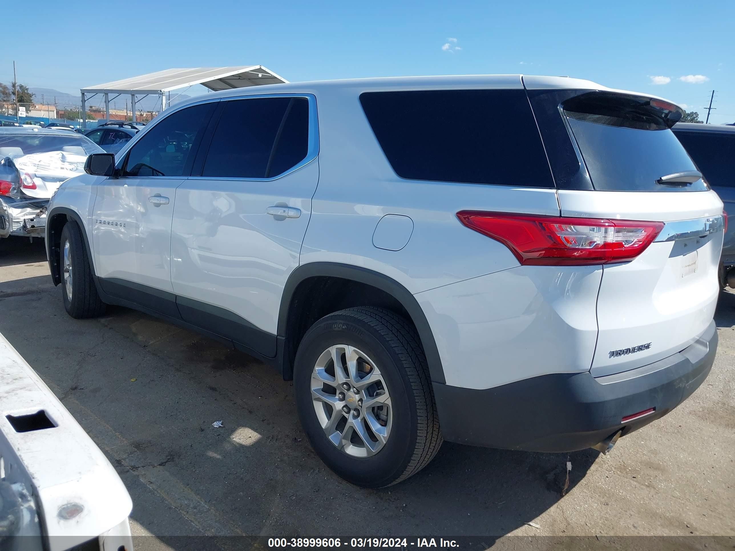 Photo 2 VIN: 1GNERFKW9LJ307706 - CHEVROLET TRAVERSE 