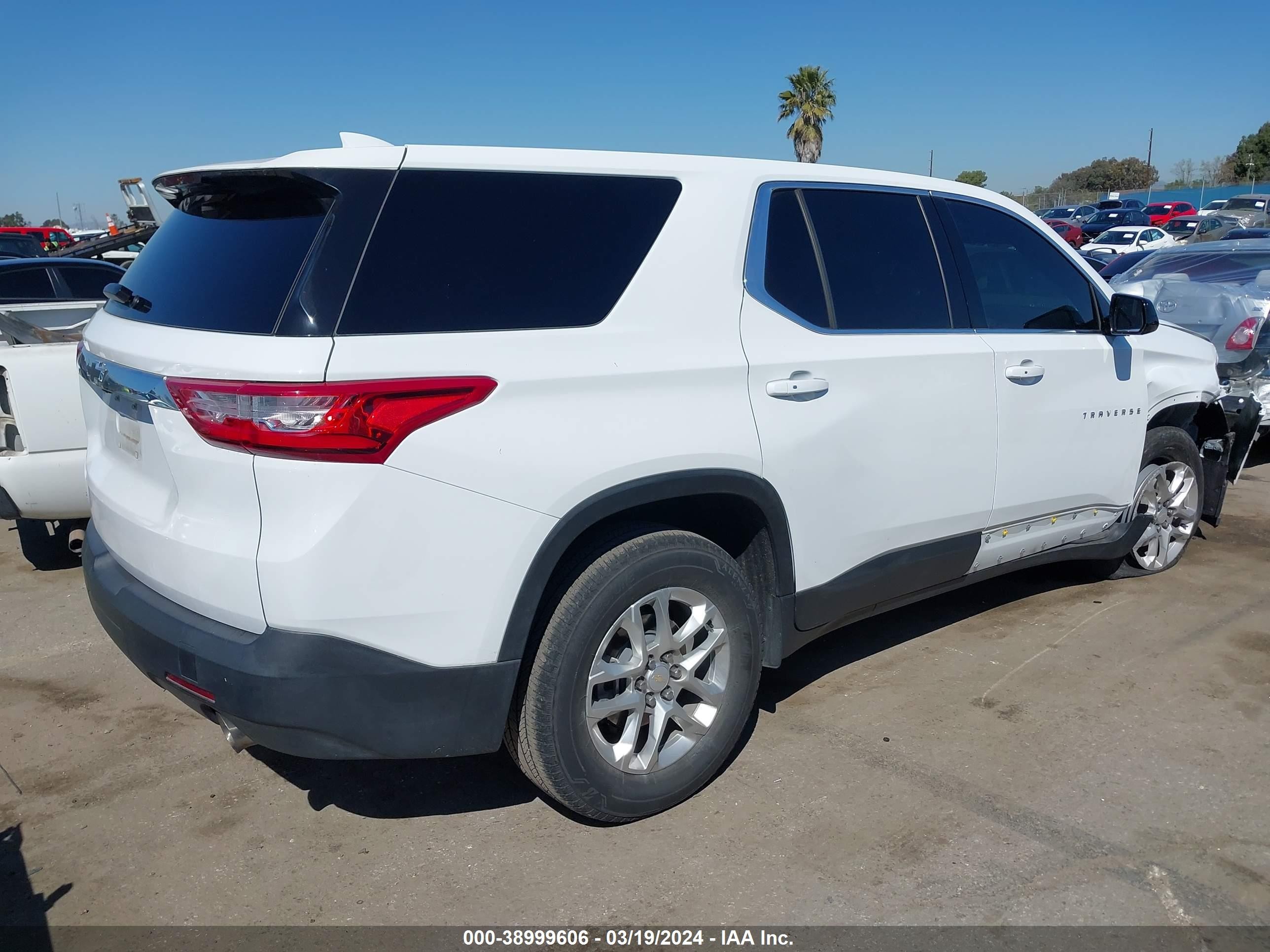 Photo 3 VIN: 1GNERFKW9LJ307706 - CHEVROLET TRAVERSE 