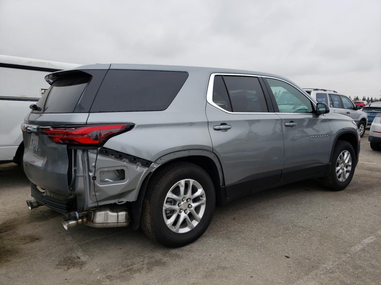 Photo 2 VIN: 1GNERFKW9PJ343885 - CHEVROLET TRAVERSE 