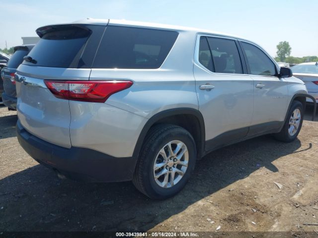 Photo 3 VIN: 1GNERFKWXKJ262998 - CHEVROLET TRAVERSE 