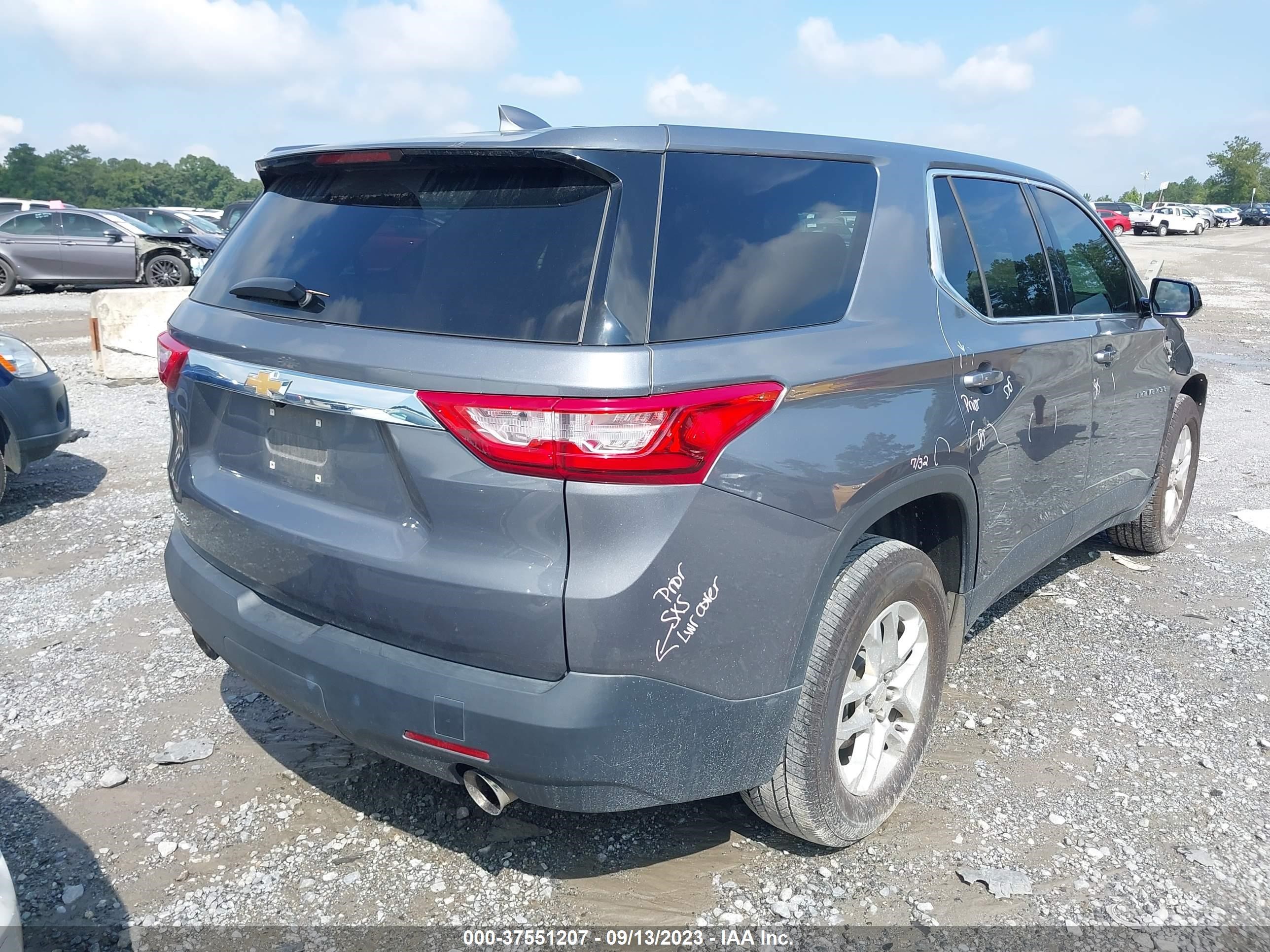 Photo 3 VIN: 1GNERFKWXLJ248973 - CHEVROLET TRAVERSE 