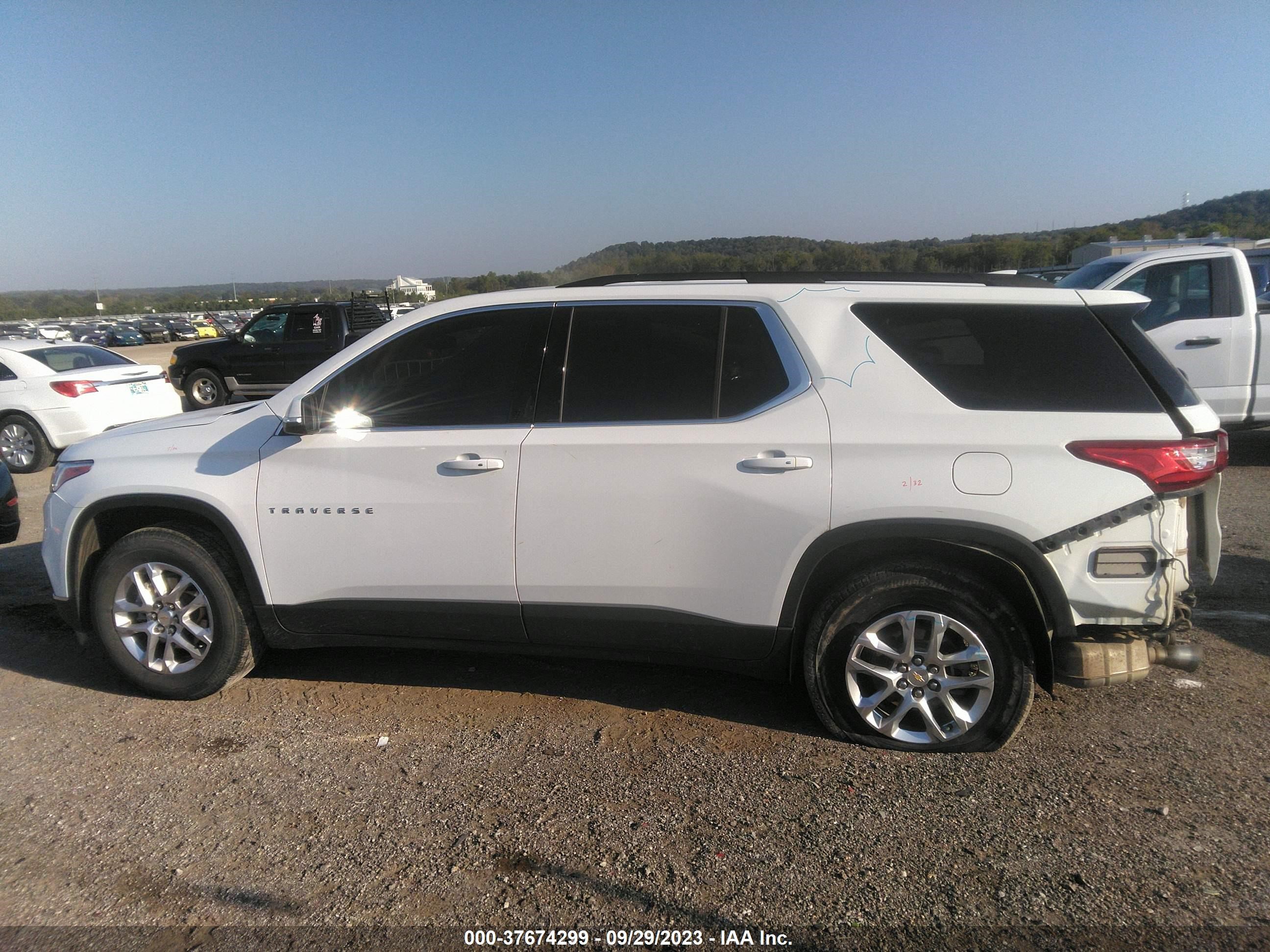 Photo 13 VIN: 1GNERGKW1MJ249534 - CHEVROLET TRAVERSE 