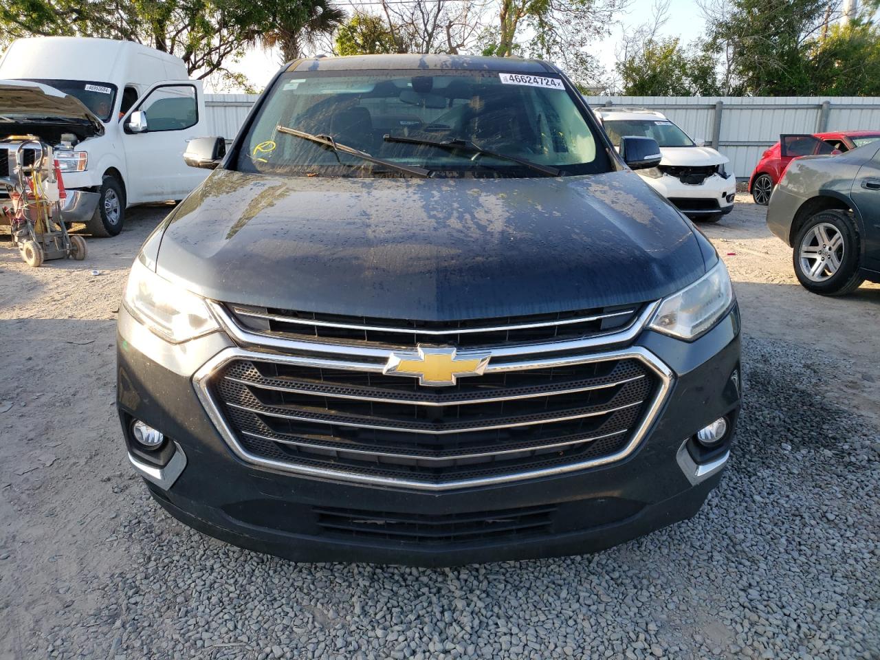 Photo 4 VIN: 1GNERGKW2KJ101275 - CHEVROLET TRAVERSE 