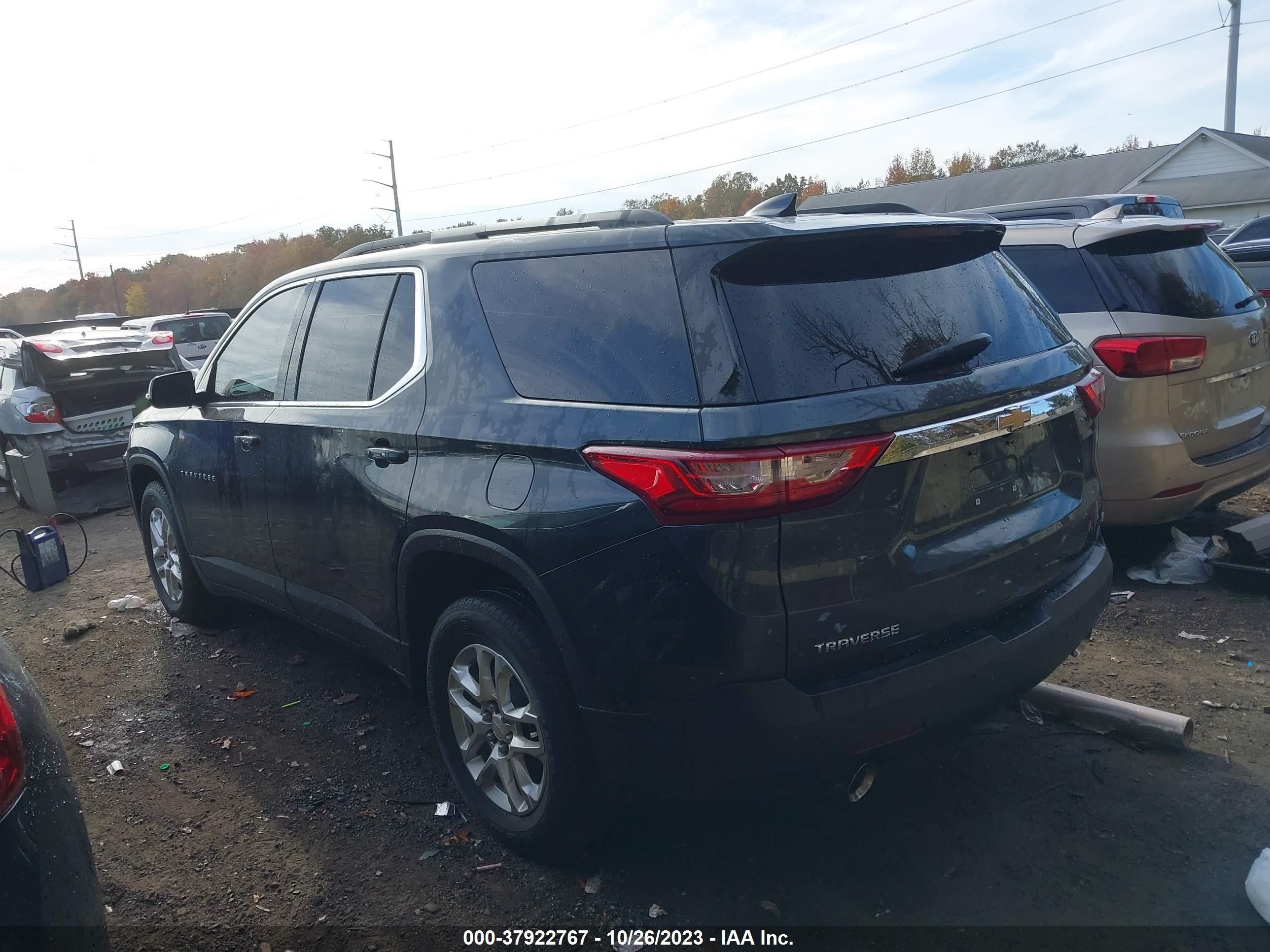 Photo 2 VIN: 1GNERGKW3KJ260581 - CHEVROLET TRAVERSE 