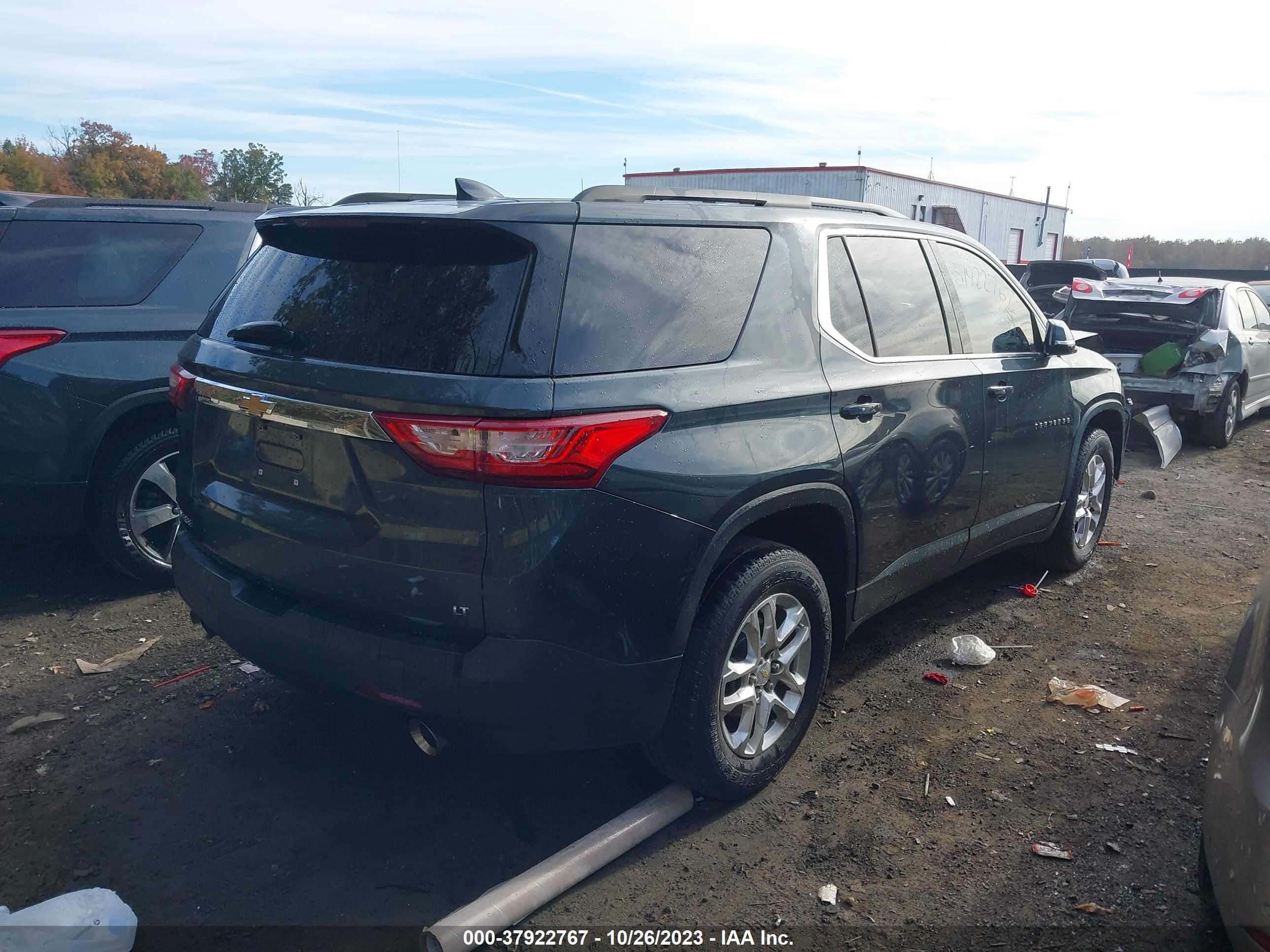 Photo 3 VIN: 1GNERGKW3KJ260581 - CHEVROLET TRAVERSE 