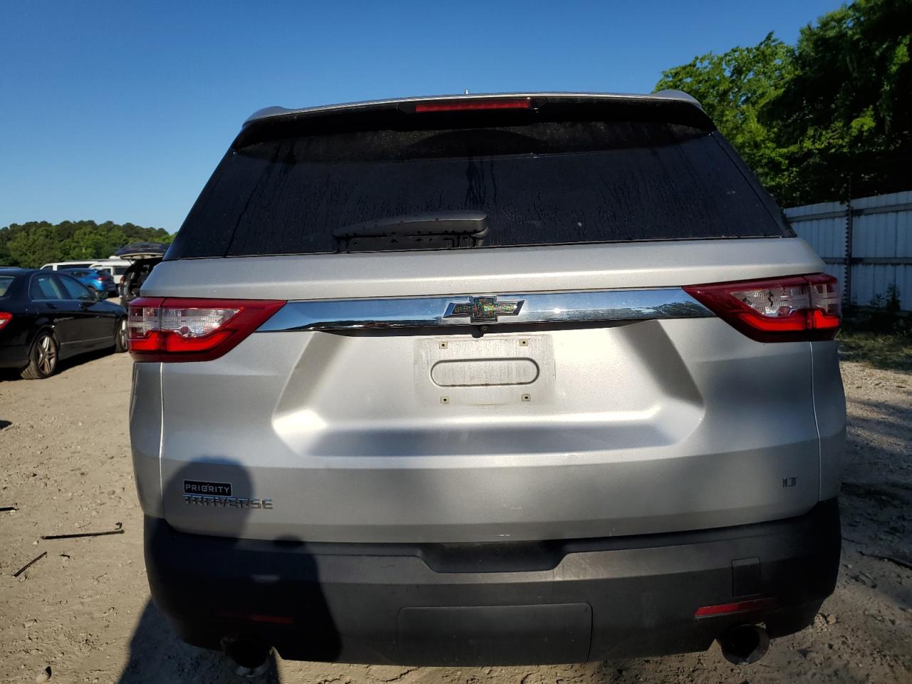 Photo 5 VIN: 1GNERGKW4KJ118207 - CHEVROLET TRAVERSE 