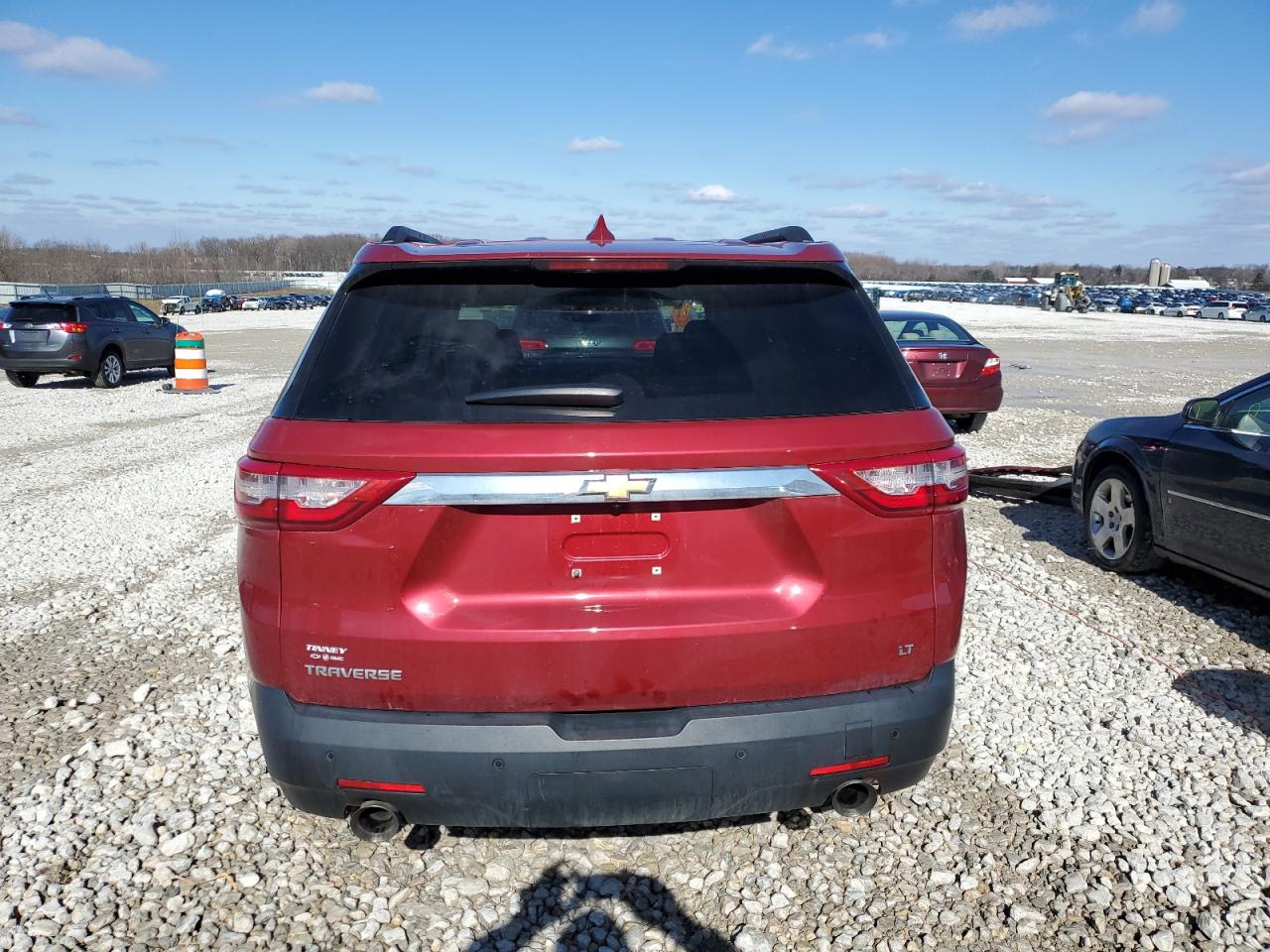 Photo 5 VIN: 1GNERGKW4KJ214855 - CHEVROLET TRAVERSE 