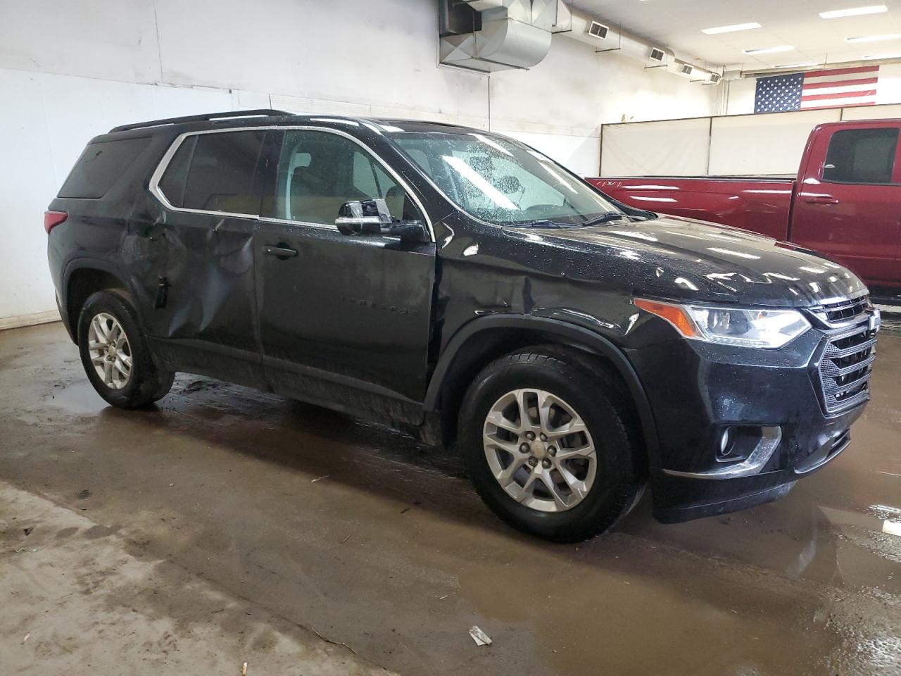 Photo 3 VIN: 1GNERGKW4KJ305513 - CHEVROLET TRAVERSE 