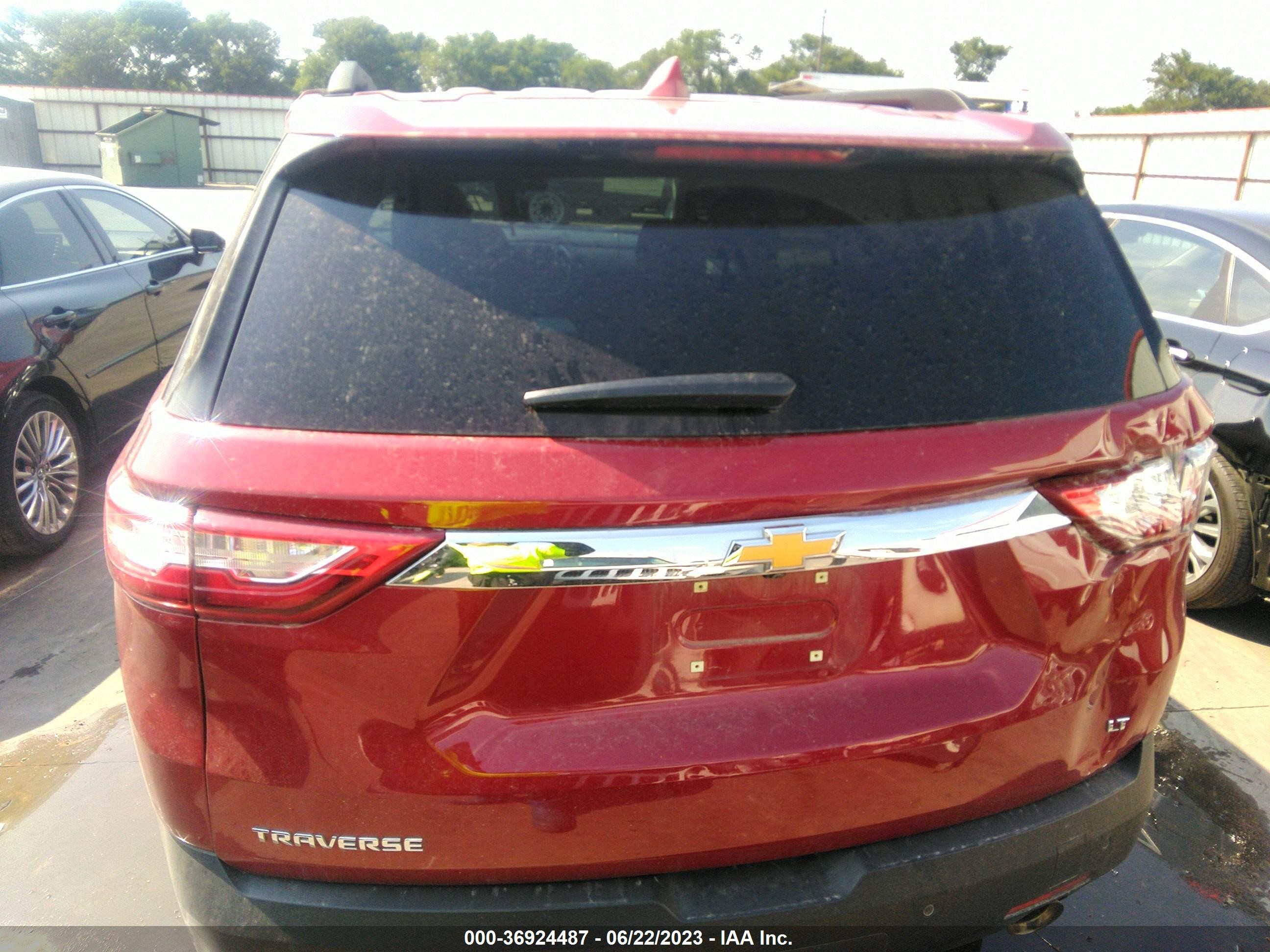 Photo 15 VIN: 1GNERGKW4MJ180063 - CHEVROLET TRAVERSE 