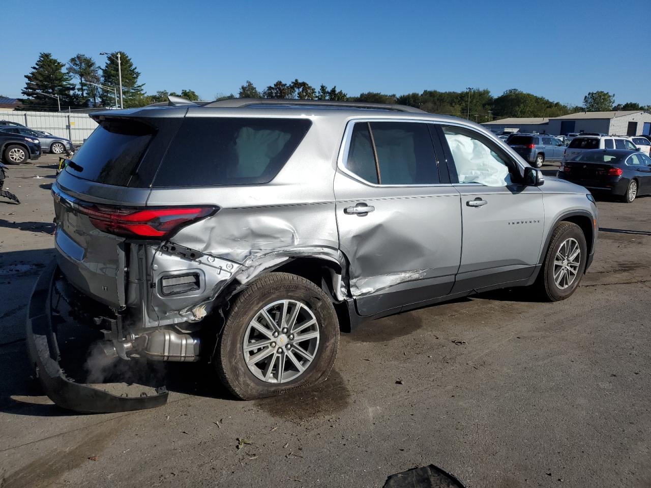 Photo 2 VIN: 1GNERGKW6PJ220048 - CHEVROLET TRAVERSE 