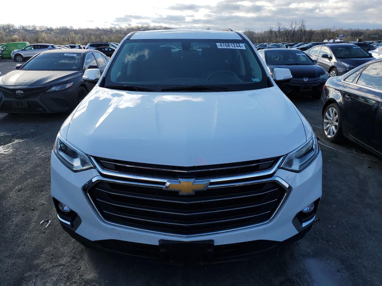 Photo 4 VIN: 1GNERGKW8KJ137519 - CHEVROLET TRAVERSE 