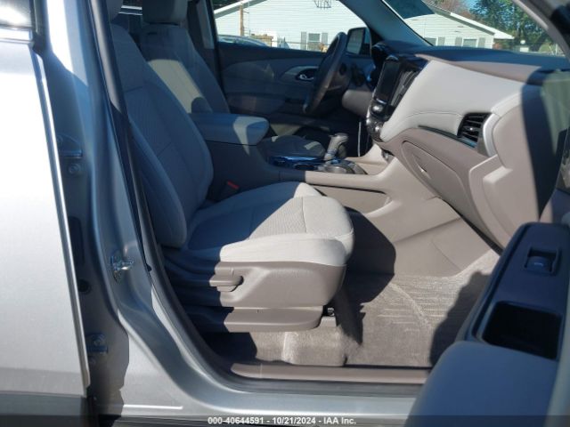 Photo 4 VIN: 1GNERGKW9JJ143621 - CHEVROLET TRAVERSE 