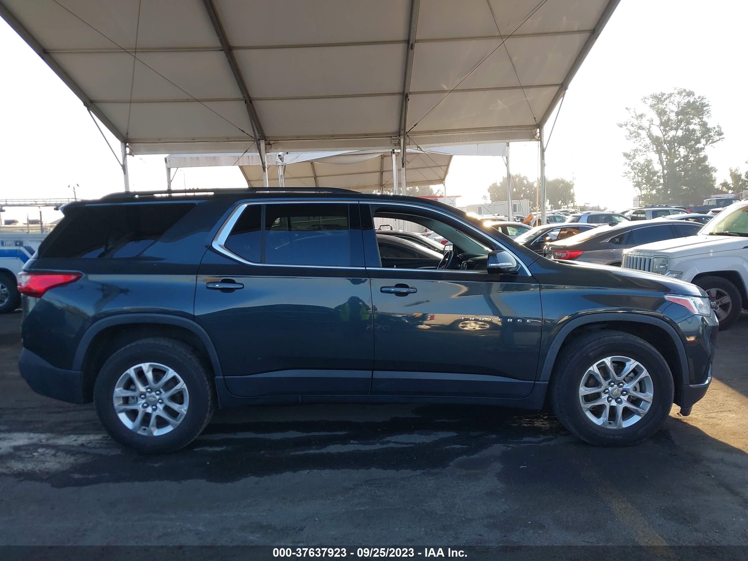 Photo 12 VIN: 1GNERGKW9KJ287610 - CHEVROLET TRAVERSE 