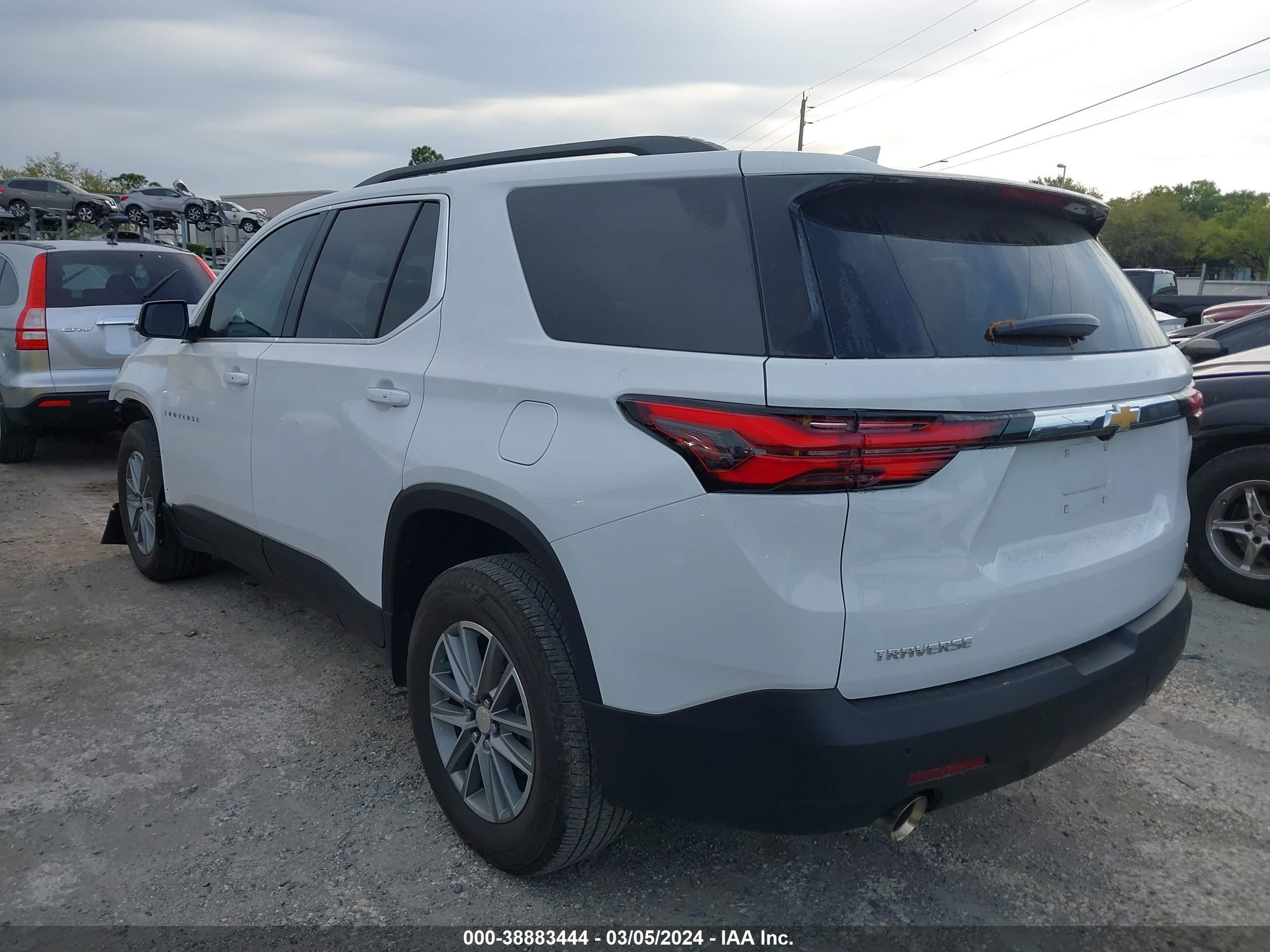 Photo 2 VIN: 1GNERGKW9PJ107016 - CHEVROLET TRAVERSE 