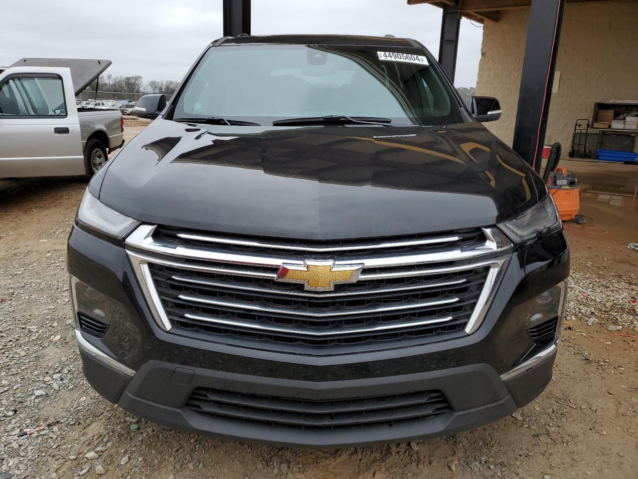 Photo 4 VIN: 1GNERGKWXPJ265087 - CHEVROLET TRAVERSE 