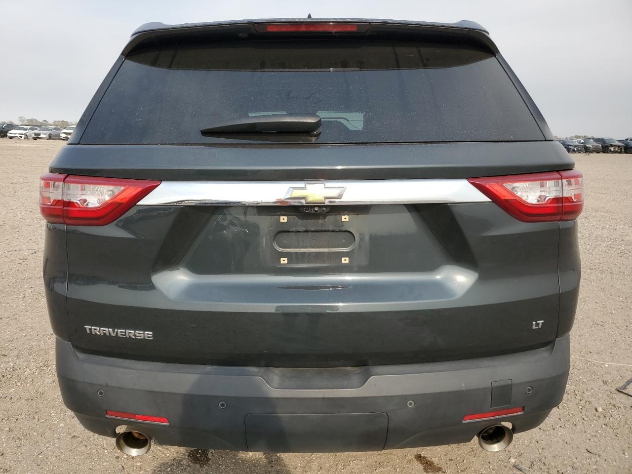 Photo 5 VIN: 1GNERHKW2JJ275481 - CHEVROLET TRAVERSE 