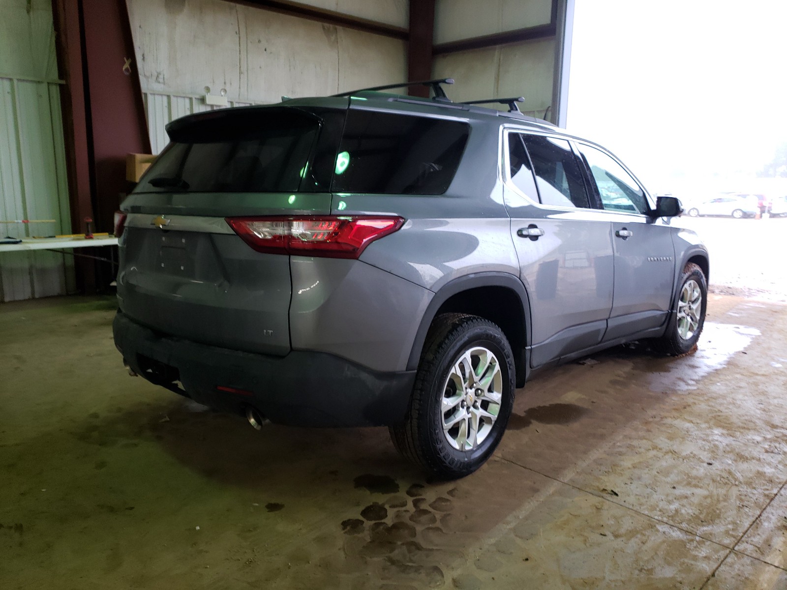 Photo 3 VIN: 1GNERHKW5KJ267750 - CHEVROLET TRAVERSE L 