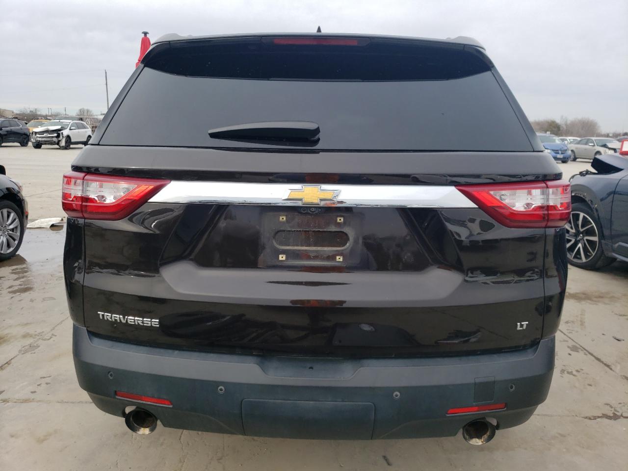 Photo 5 VIN: 1GNERHKW8JJ240671 - CHEVROLET TRAVERSE 