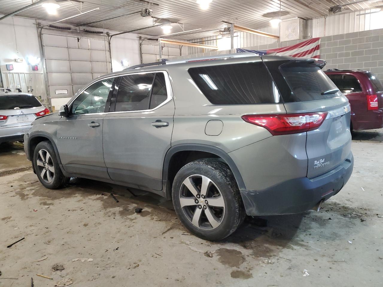 Photo 1 VIN: 1GNERHKW9JJ241313 - CHEVROLET TRAVERSE 