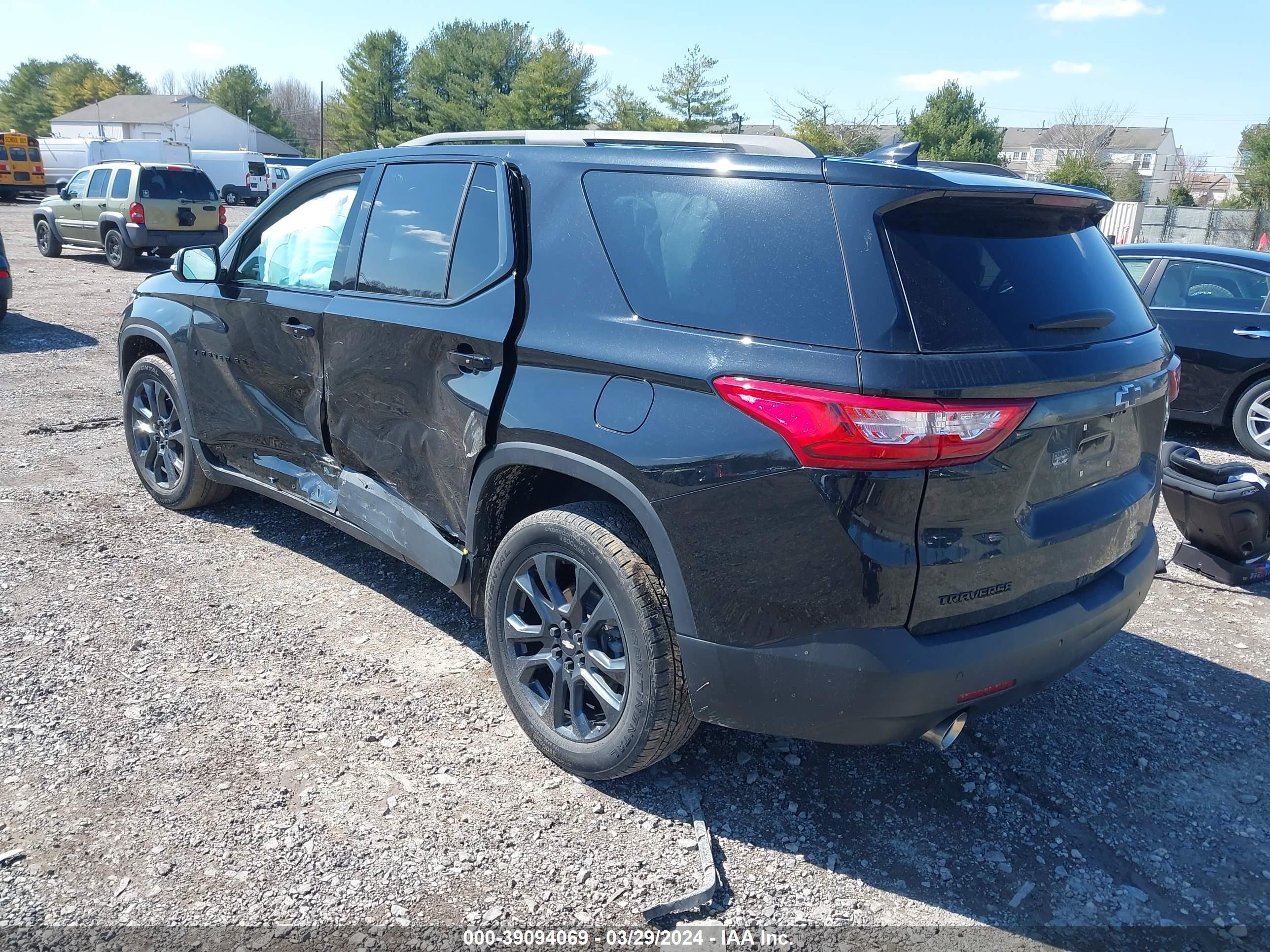 Photo 2 VIN: 1GNERJKW4MJ213849 - CHEVROLET TRAVERSE 