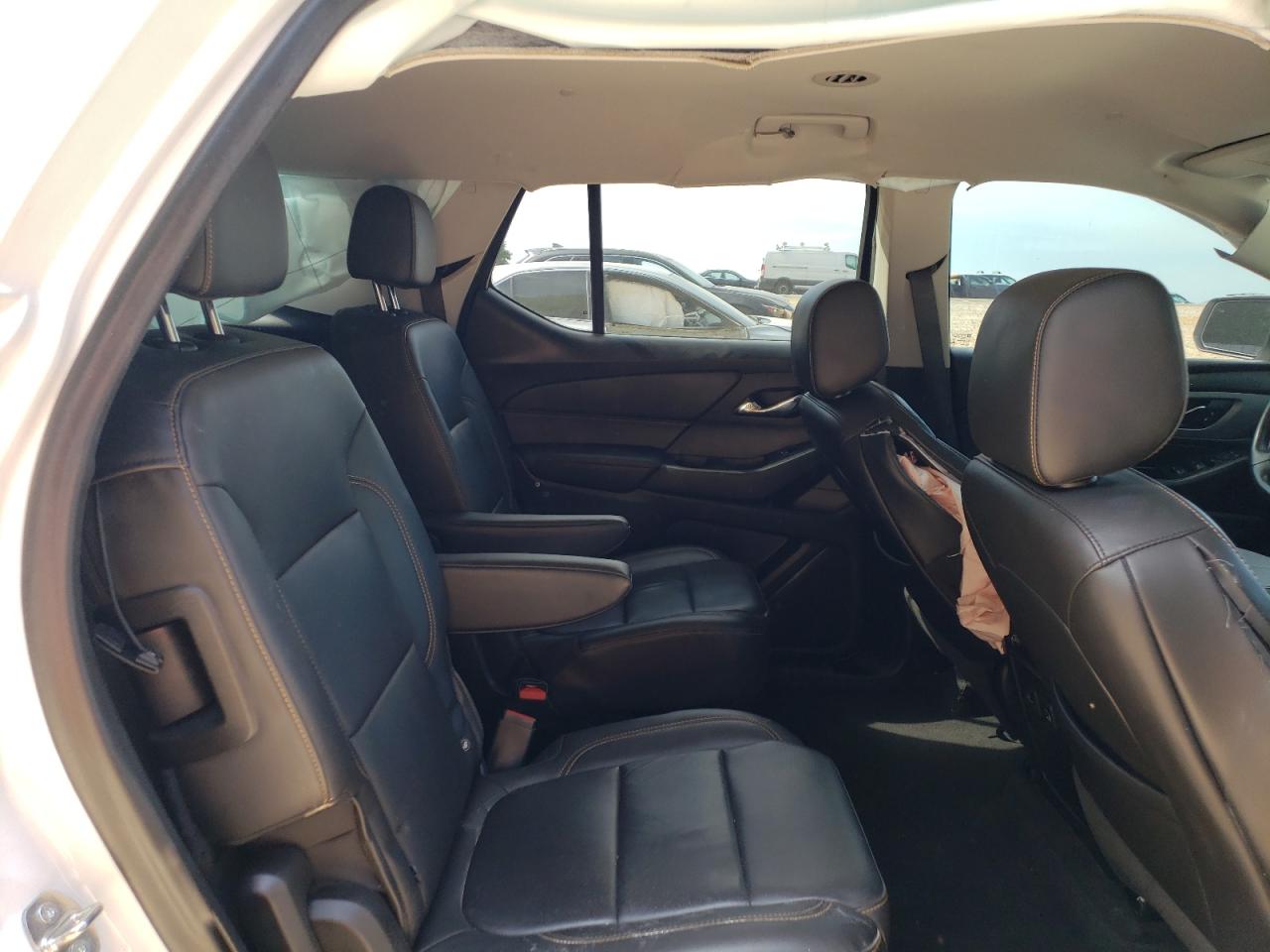 Photo 10 VIN: 1GNERJKW5MJ189657 - CHEVROLET TRAVERSE 