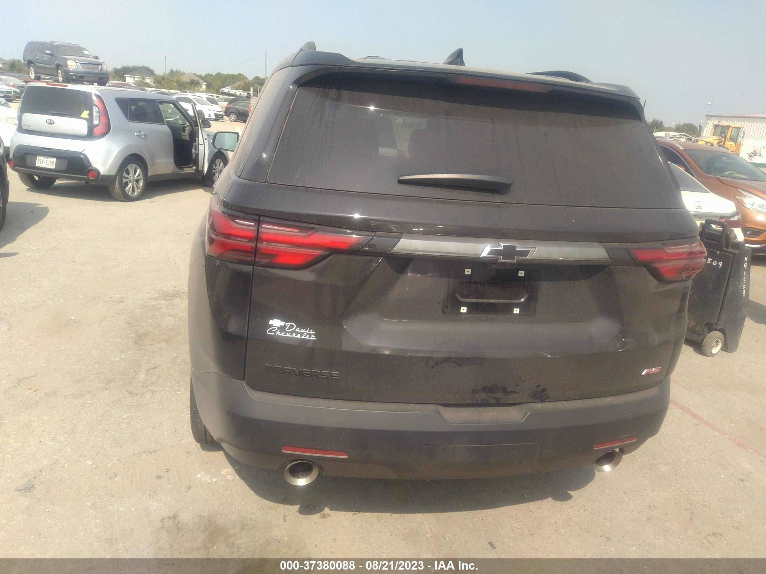 Photo 15 VIN: 1GNERJKW9PJ172915 - CHEVROLET TRAVERSE 