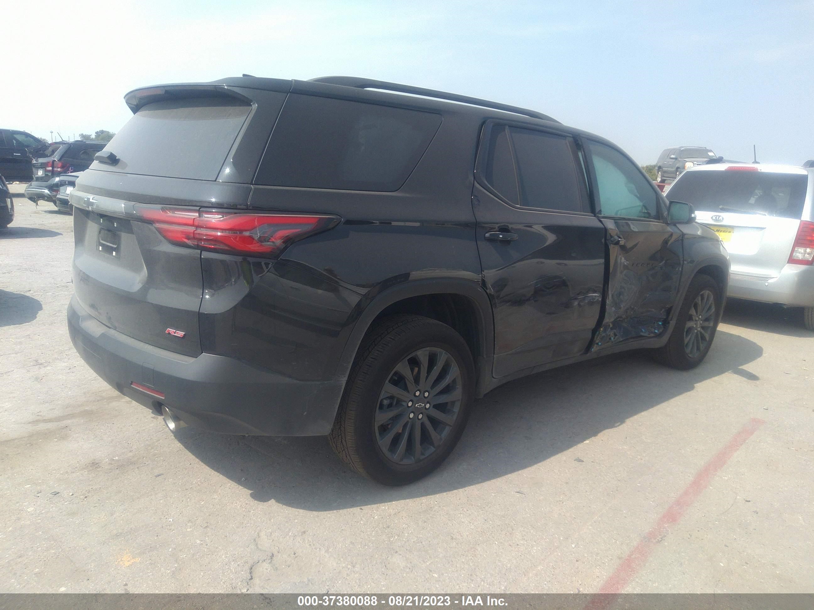 Photo 3 VIN: 1GNERJKW9PJ172915 - CHEVROLET TRAVERSE 