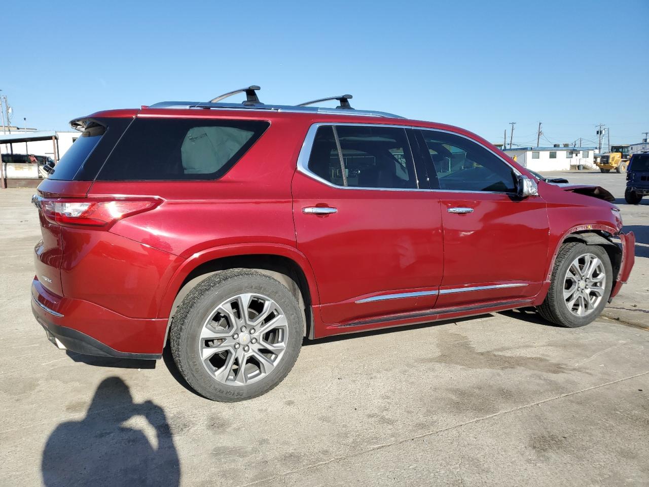 Photo 2 VIN: 1GNERKKW4KJ187207 - CHEVROLET TRAVERSE 