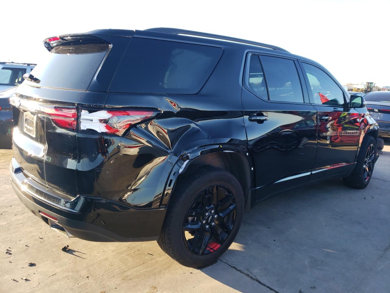 Photo 2 VIN: 1GNERKKW5PJ167572 - CHEVROLET TRAVERSE 